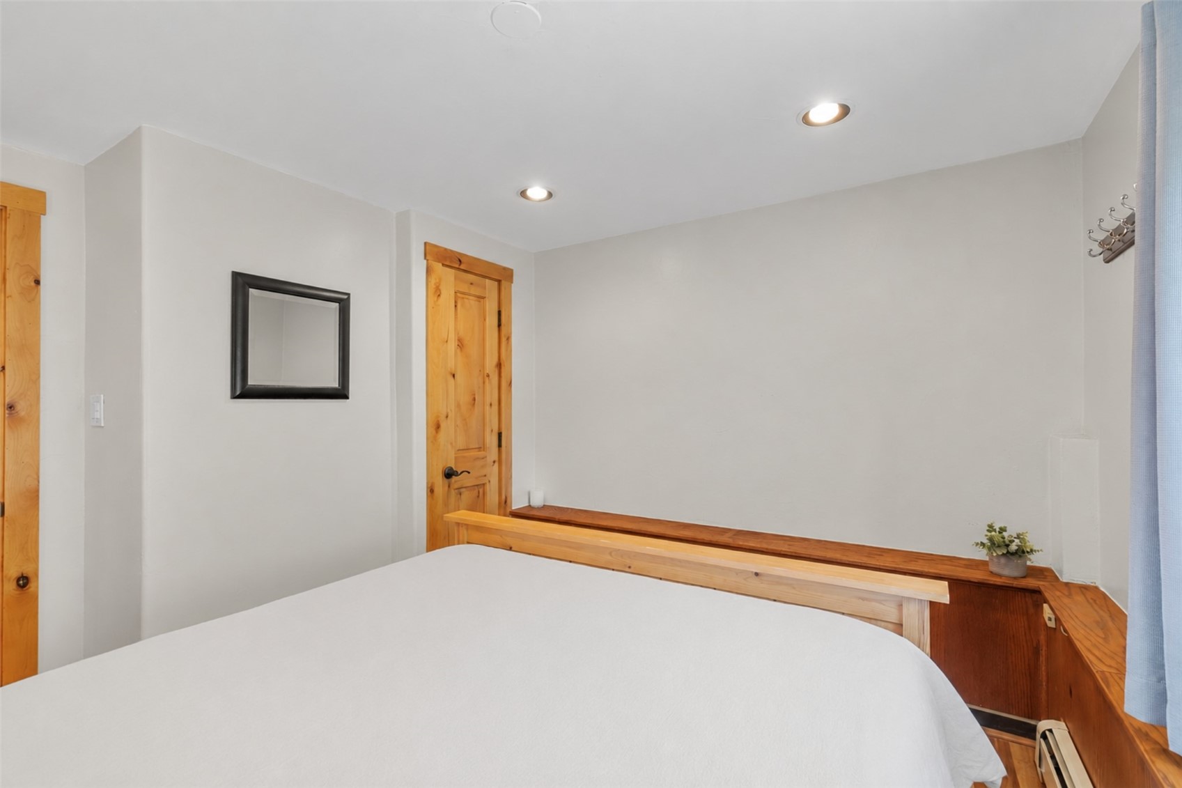 216 Pitkin Street 14 Property Photo 18