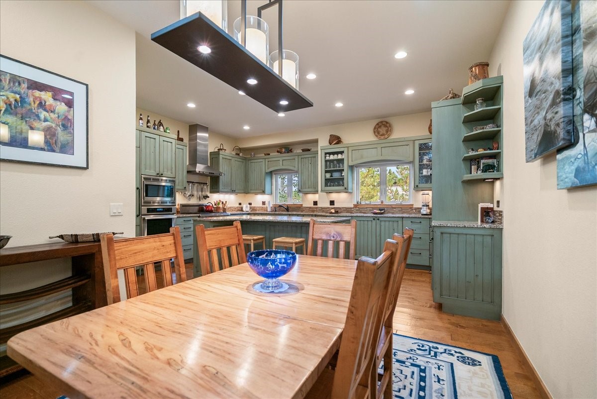 215 Pitkin Street B Property Photo 10