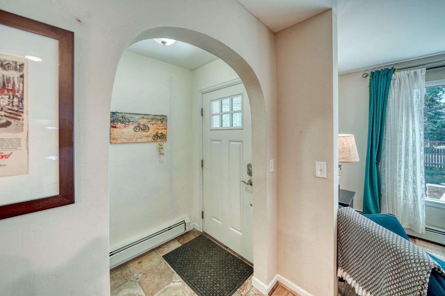232 W 8th Street Property Photo 2