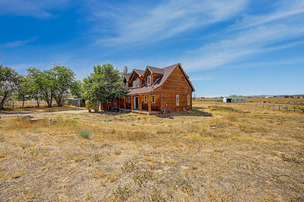 1105 S 5th Avenue Property Photo 2