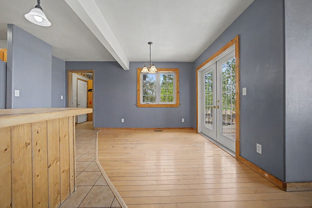 1105 S 5th Avenue Property Photo 8