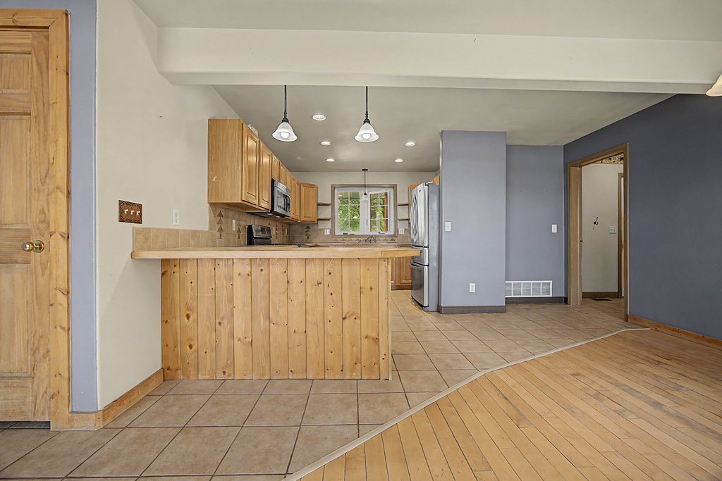 1105 S 5th Avenue Property Photo 11