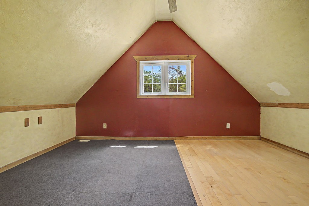 1105 S 5th Avenue Property Photo 23