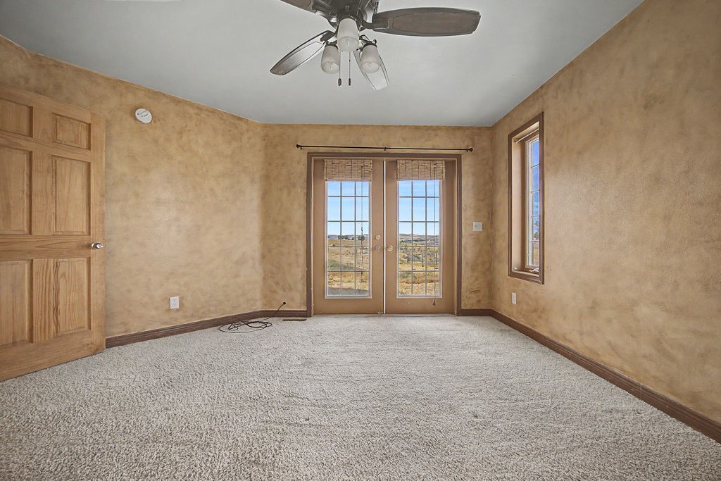 1105 S 5th Avenue Property Photo 36
