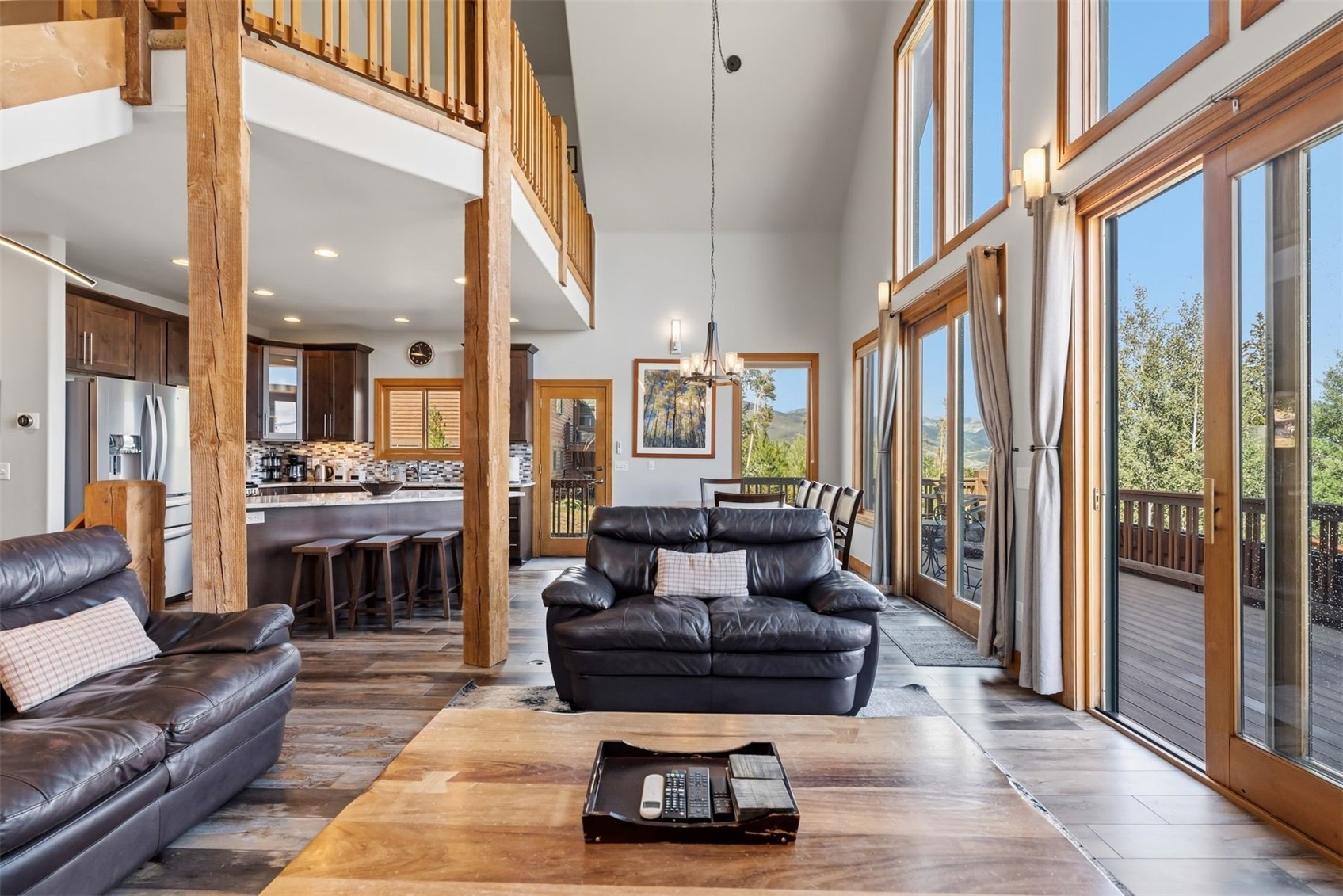 112 Shooting Star Way Property Photo 4