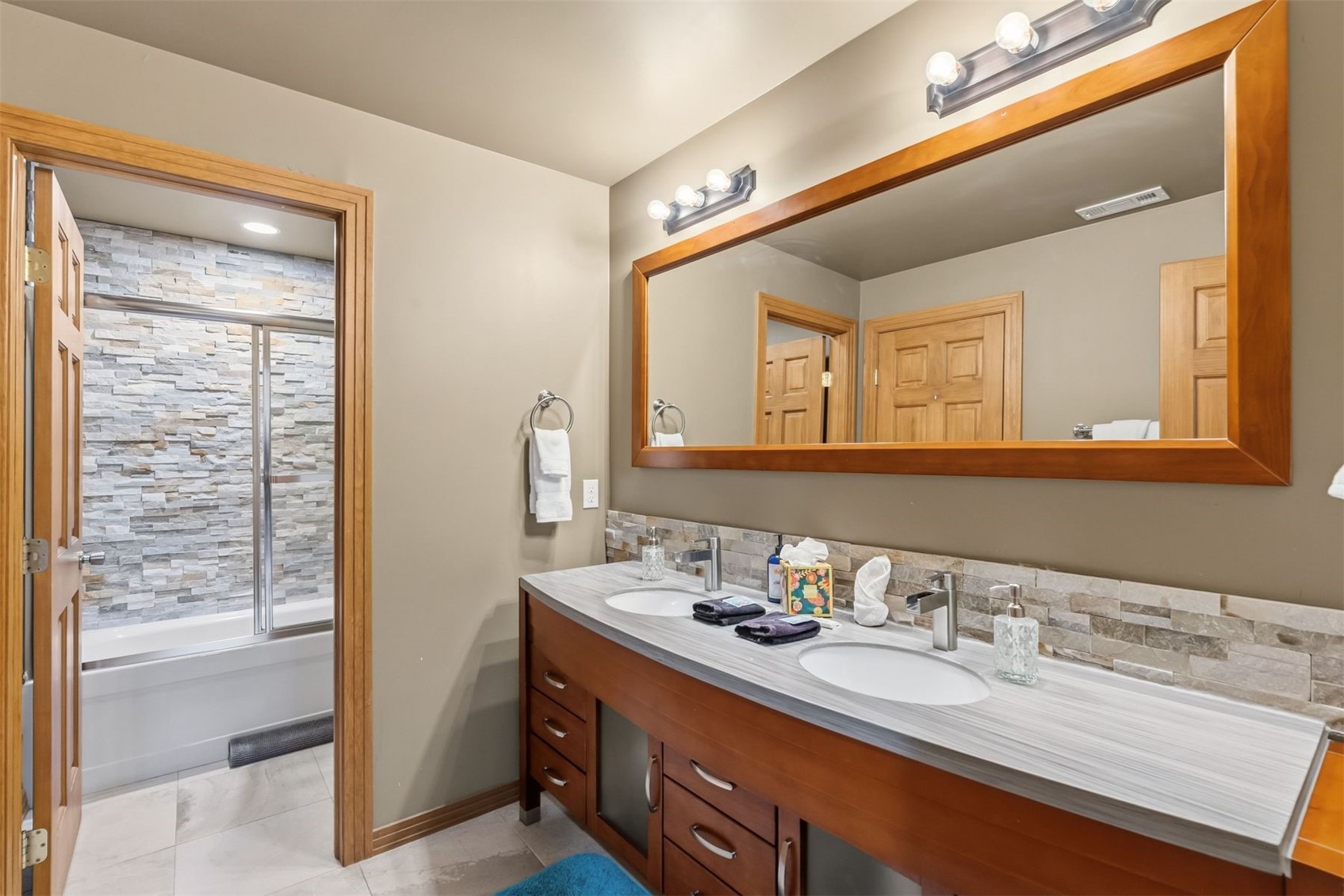 112 Shooting Star Way Property Photo 38