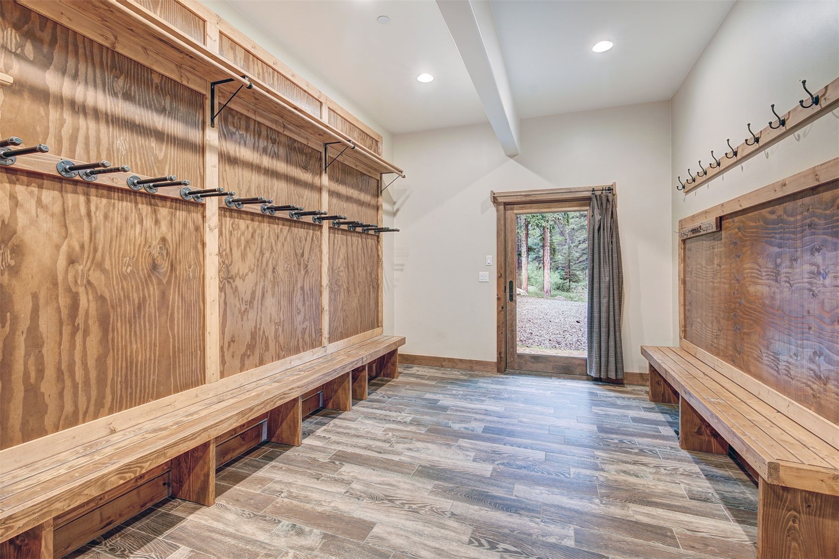 87 Wagon Road Property Photo 30