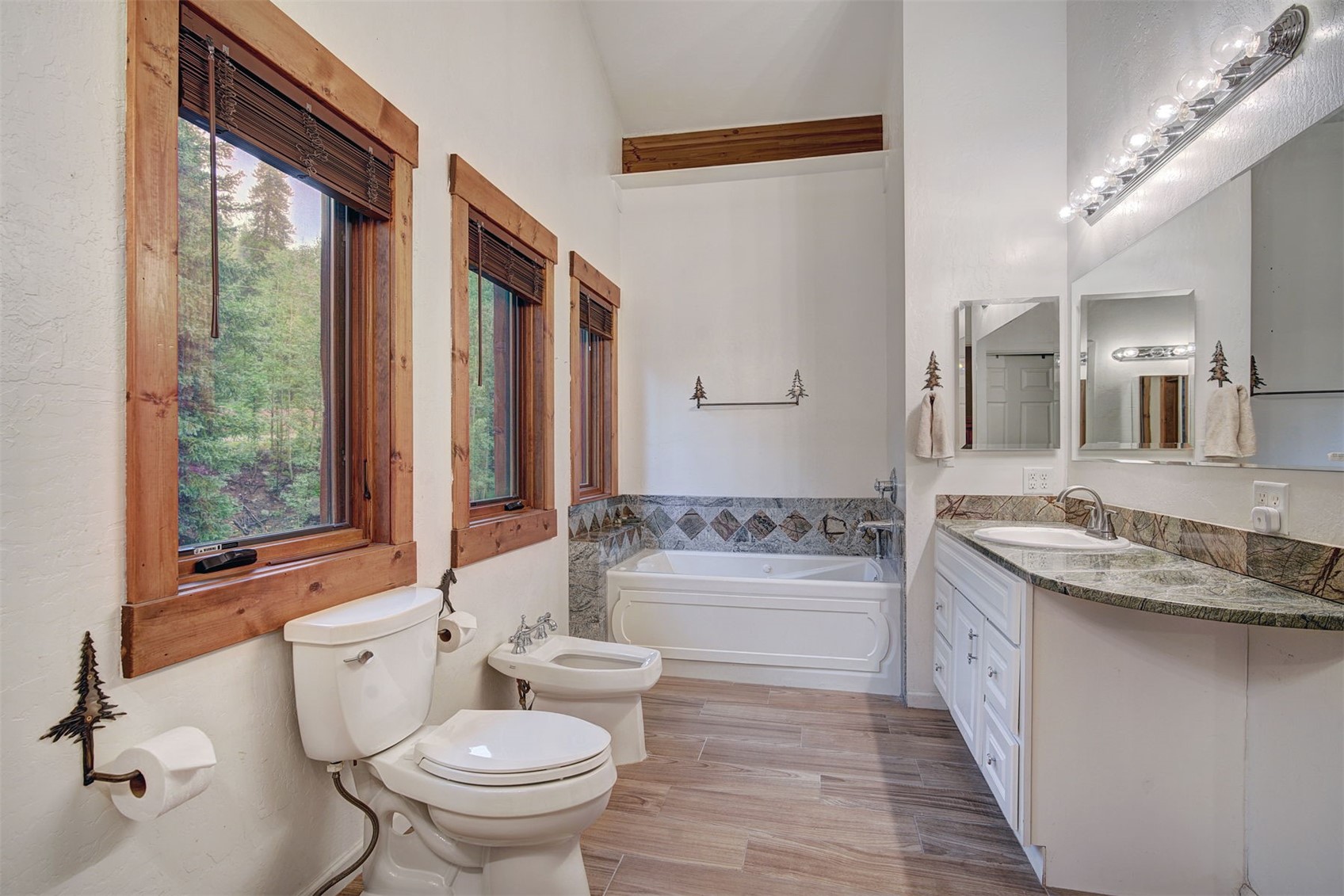 87 Wagon Road Property Photo 42