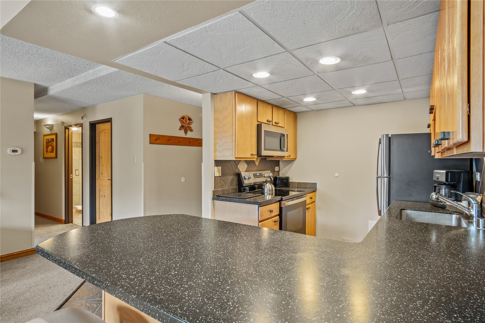 611 Village Road 23220 Property Photo 10
