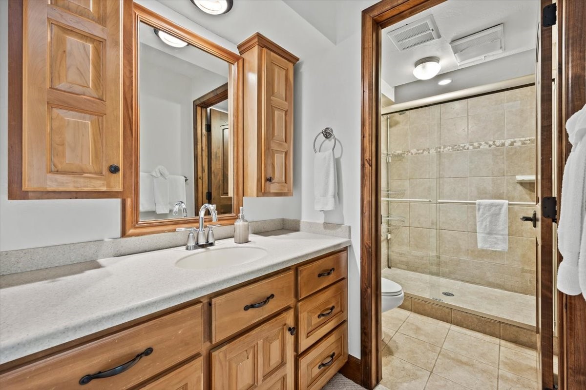 413 W La Bonte Street 101 Property Photo 29