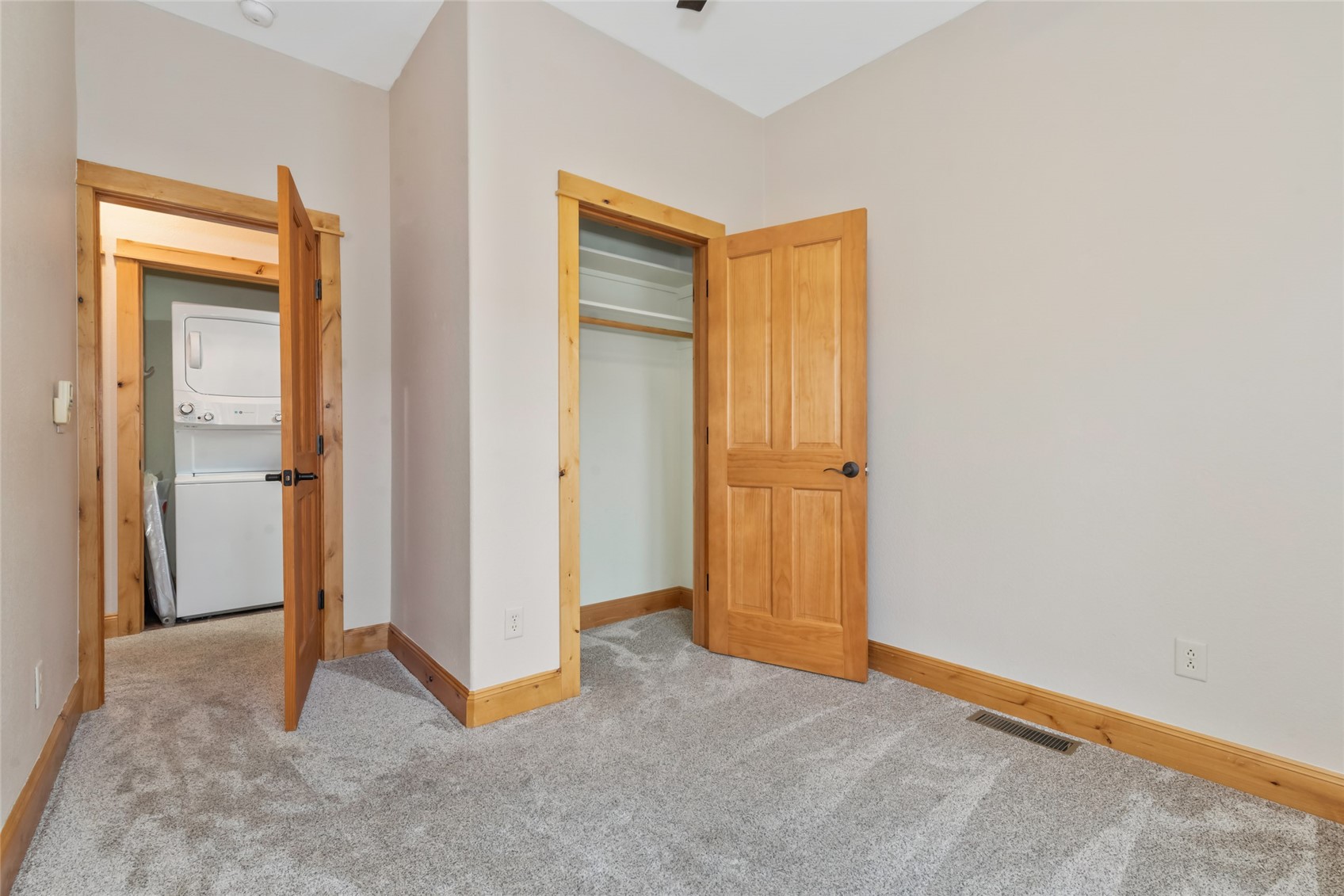 3564 River Place Court 3 Property Photo 25