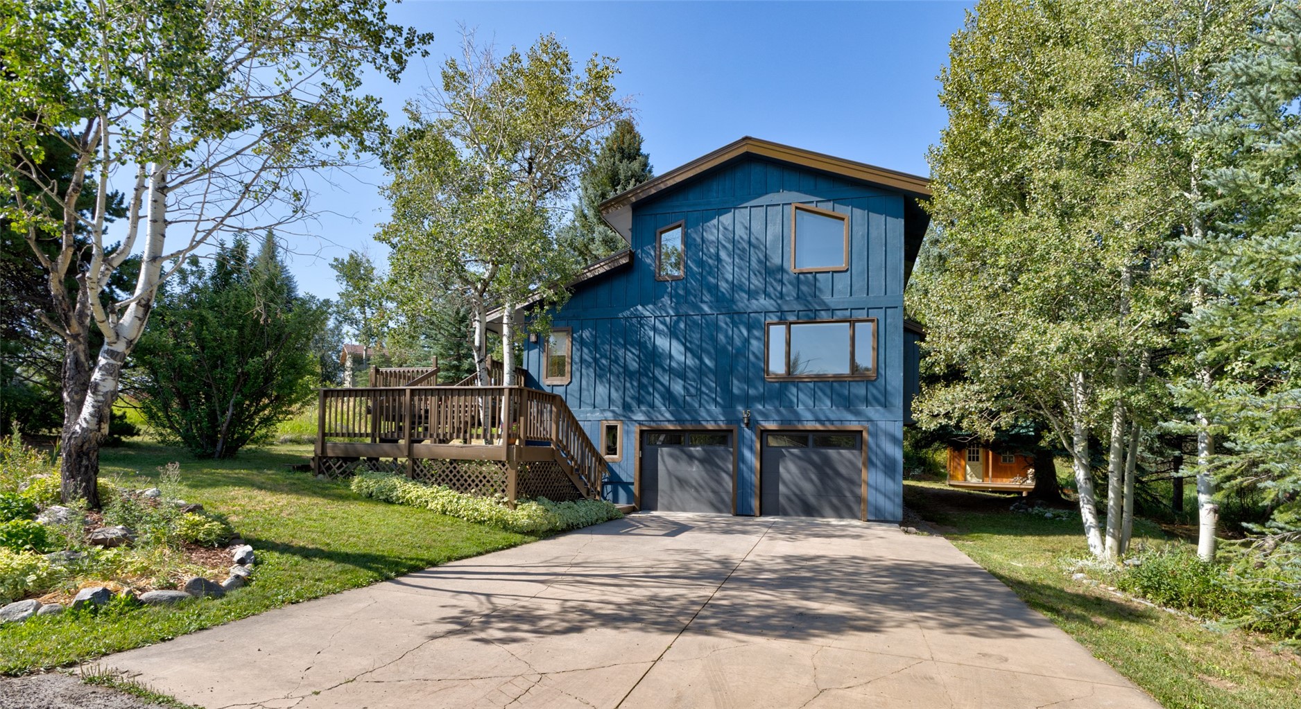 15 Valverdant Circle Property Photo 1