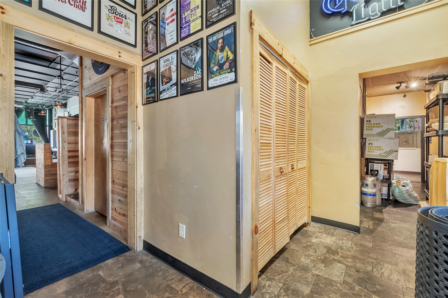 1009 Lincoln Avenue Property Photo 14