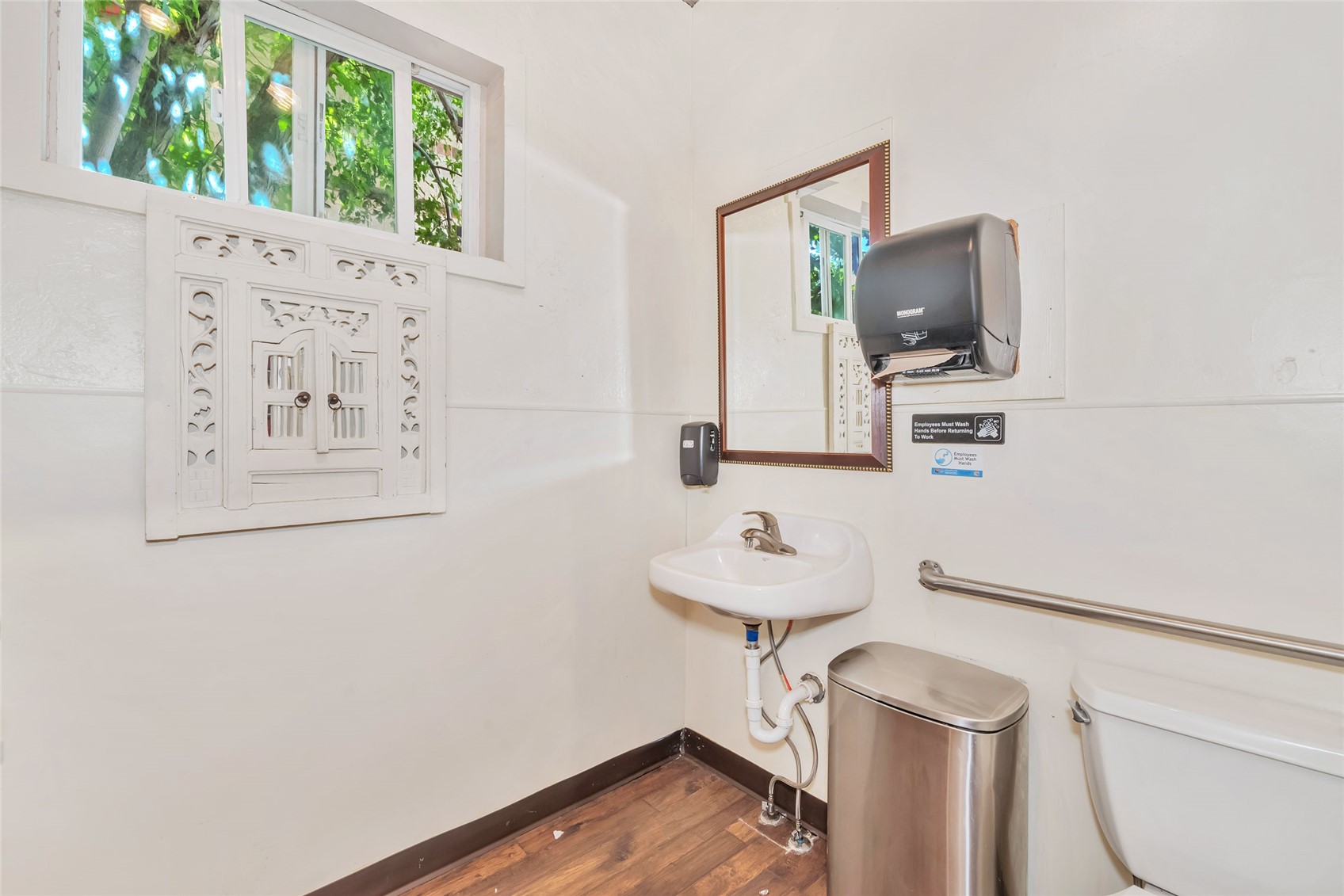 1009 Lincoln Avenue Property Photo 15