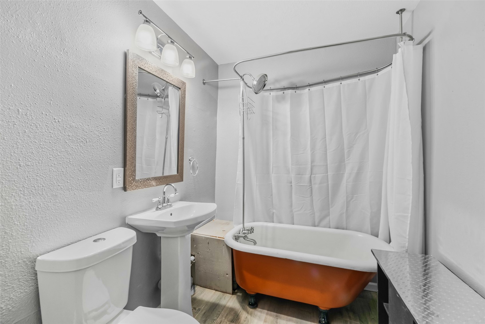395 Georgia Drive Property Photo 4