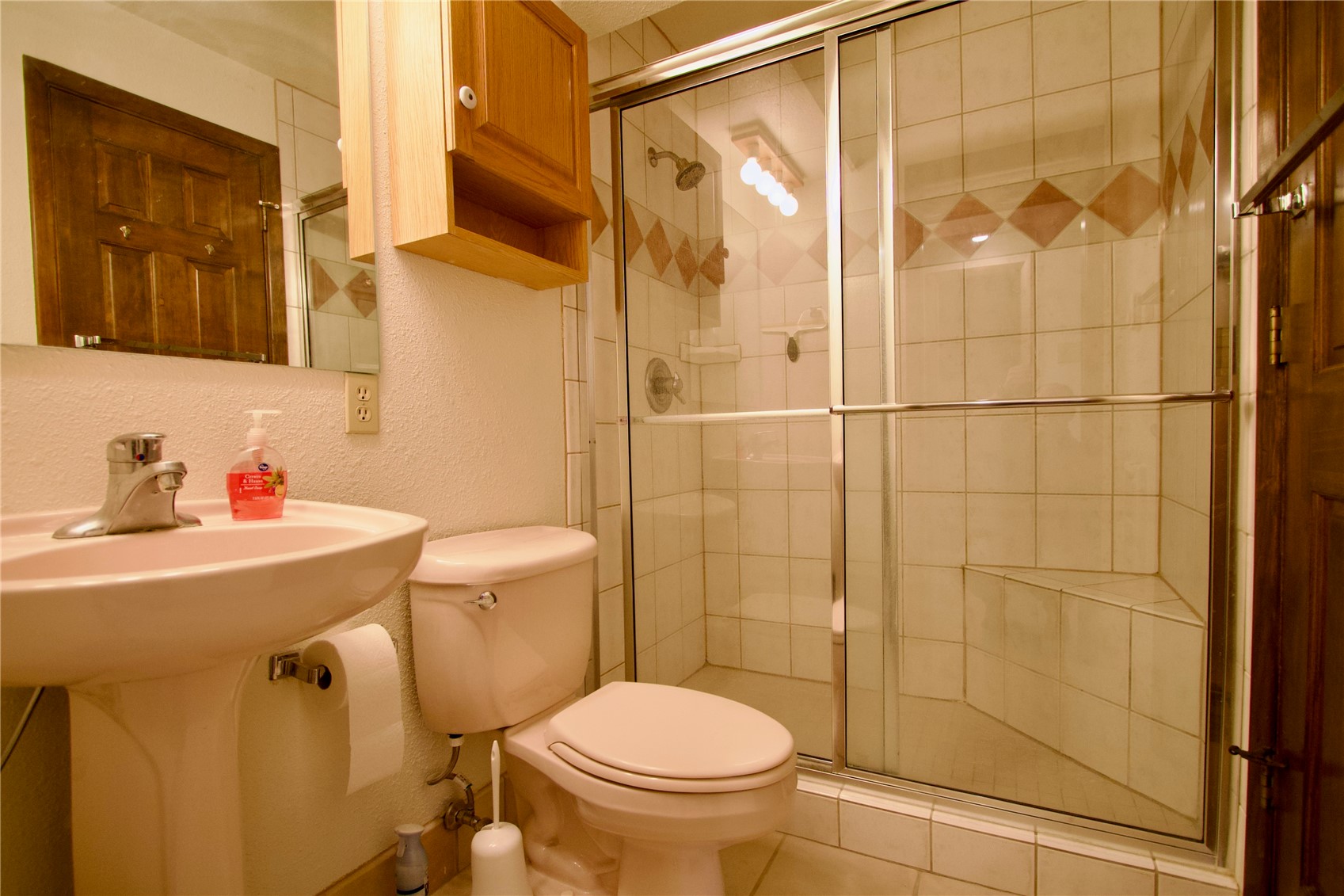 108 Guller Road A4 Property Photo 17