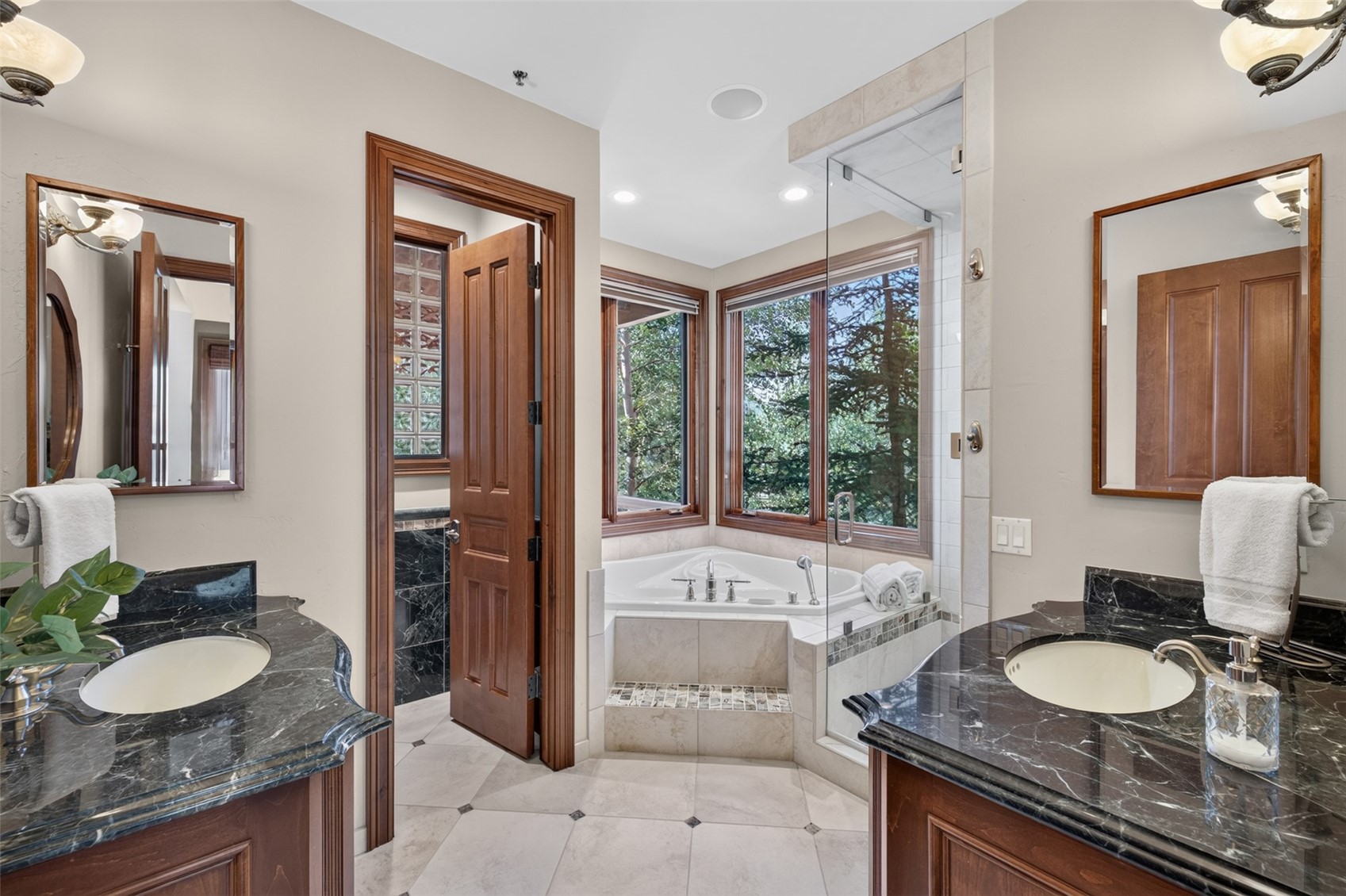 75 Masters Drive Property Photo 6