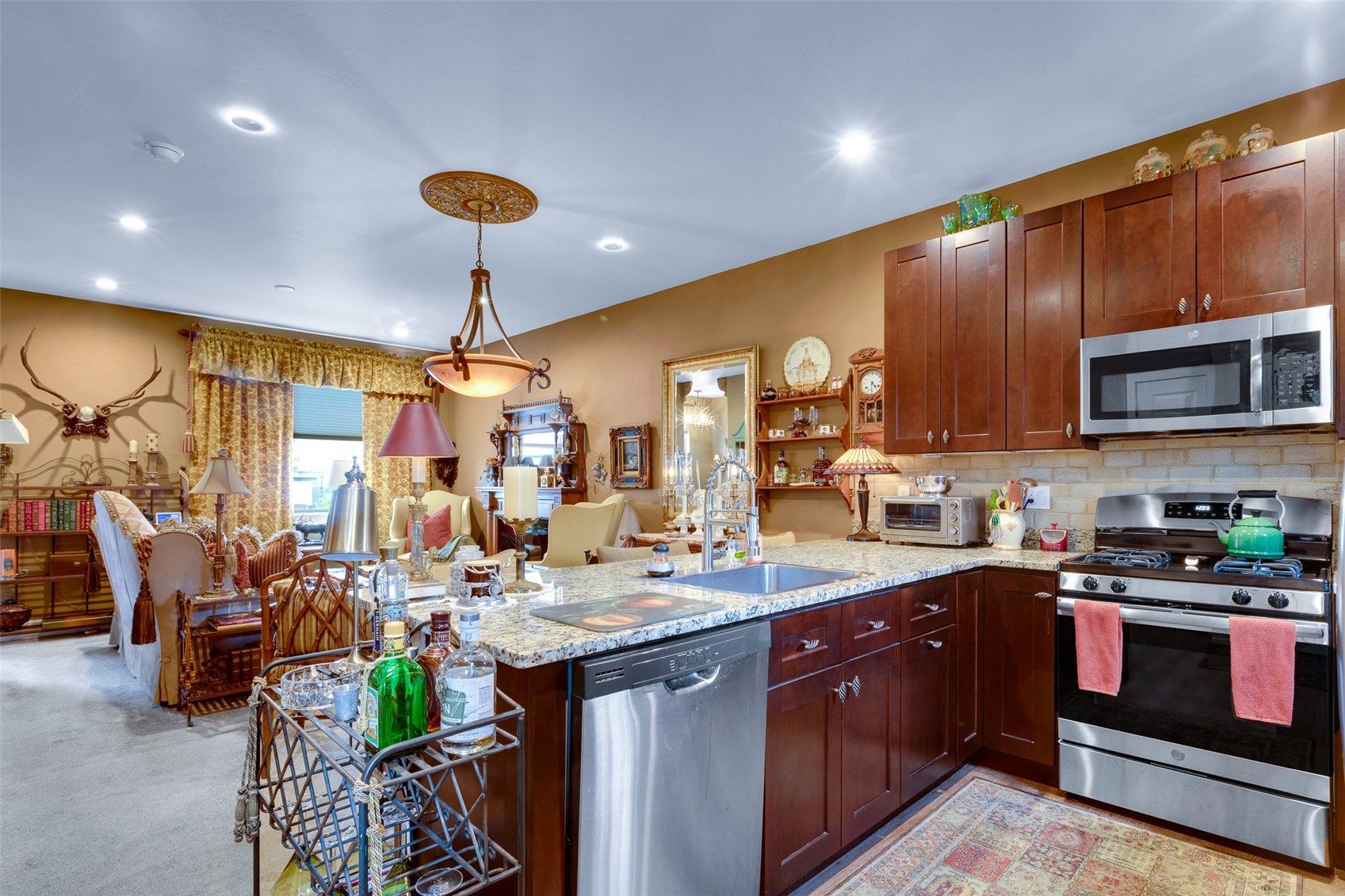 1483 Adams Avenue 2 Property Photo 15