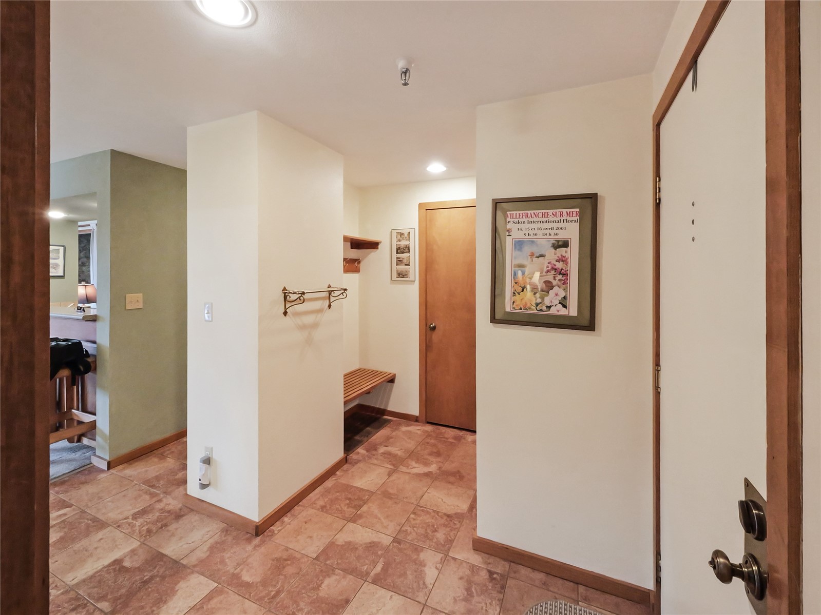180 E La Bonte Street 415 Property Photo 7