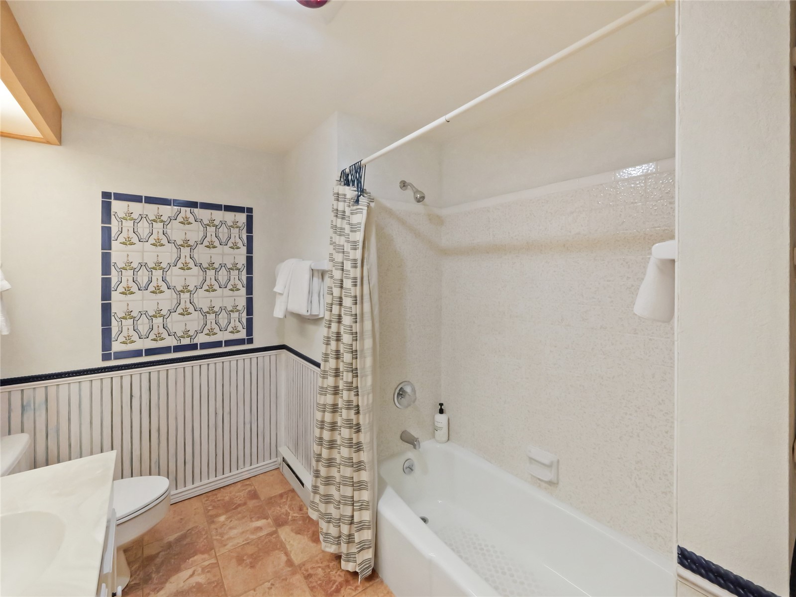 180 E La Bonte Street 415 Property Photo 33