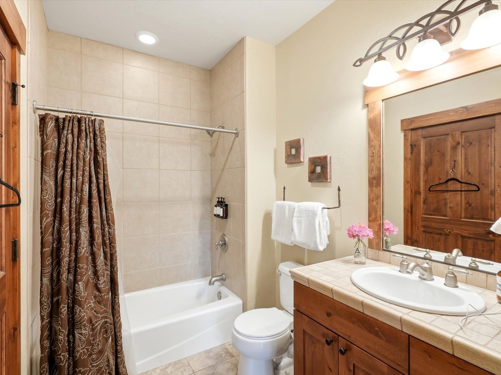 63 Mountain Thunder Drive 304 Property Photo 18