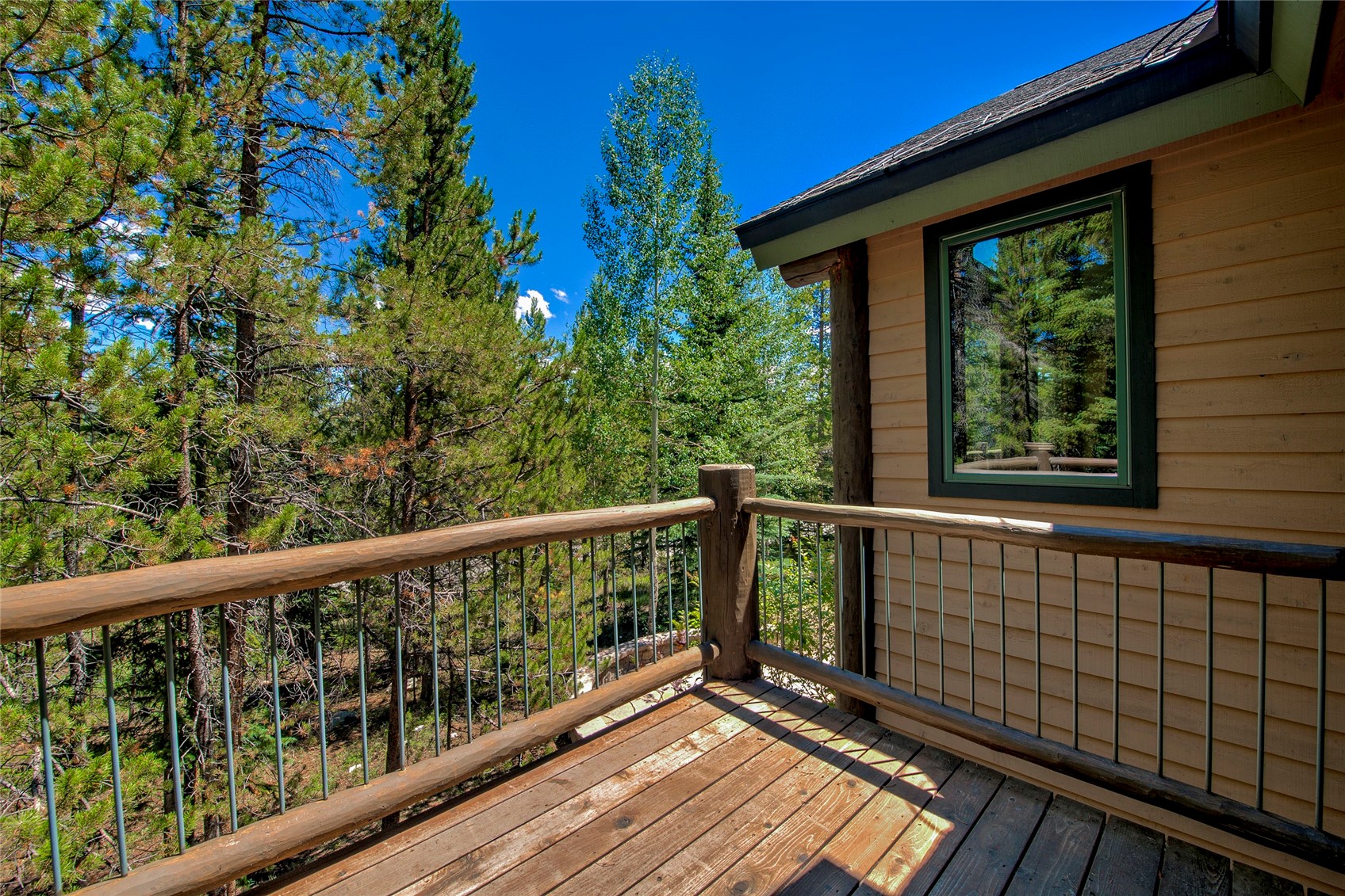 1946 Highlands Drive Property Photo 26