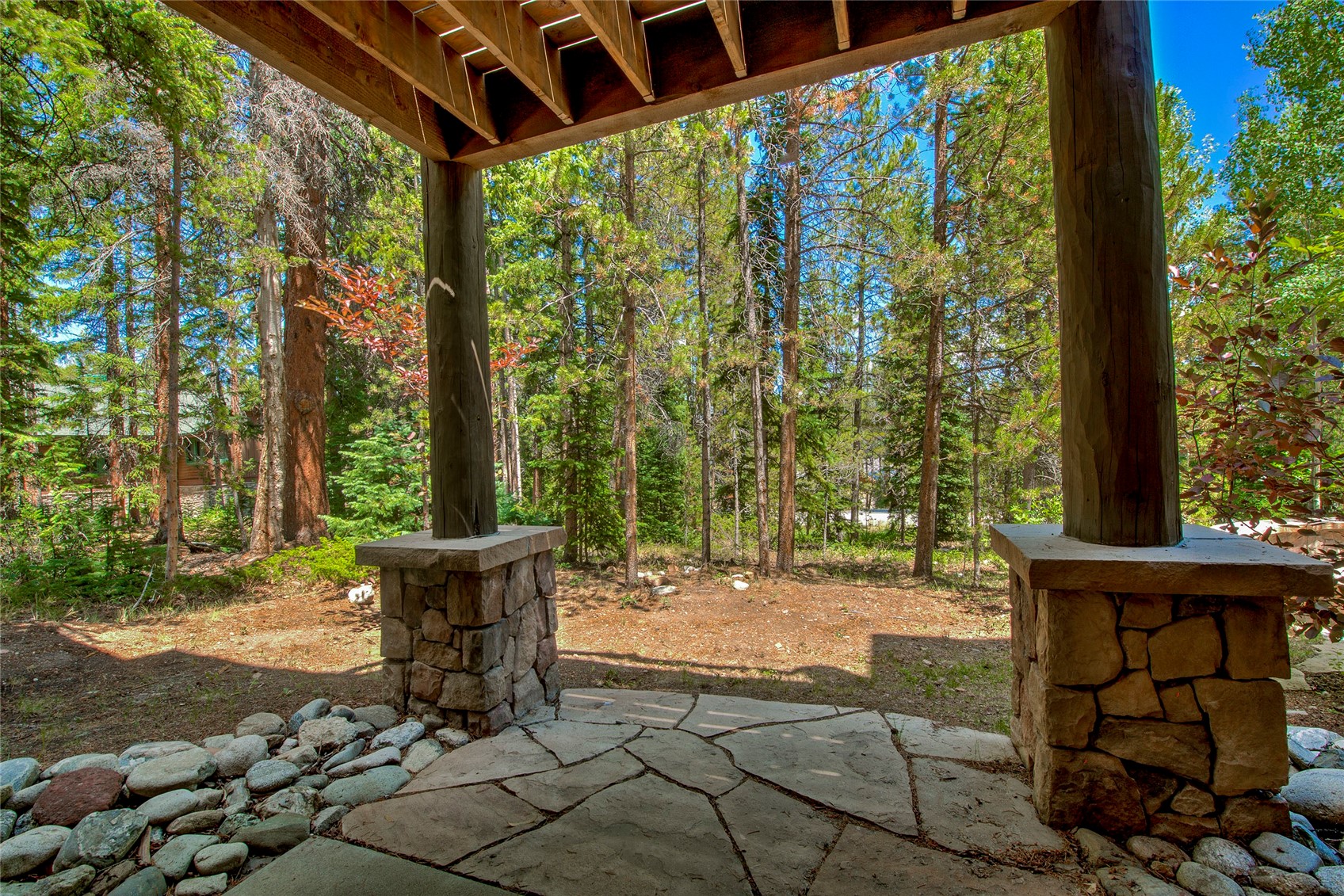 1946 Highlands Drive Property Photo 44