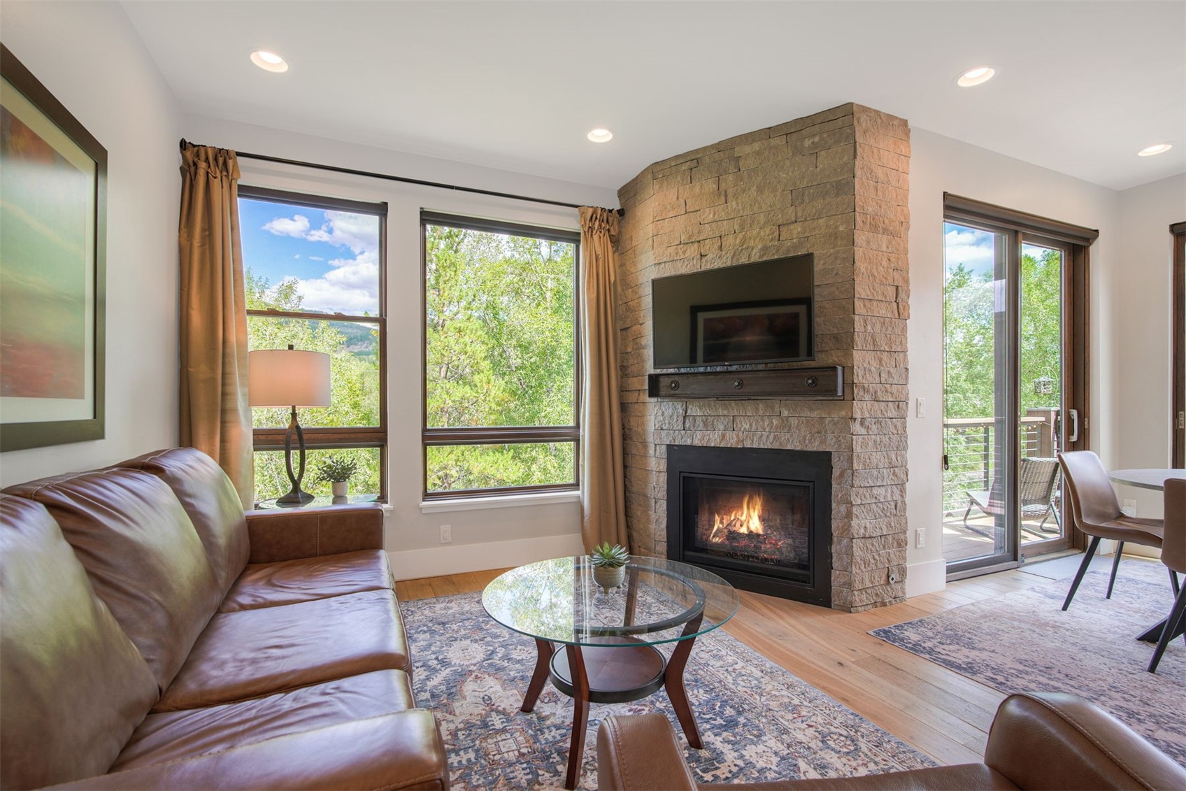 1070 Blue River Parkway 302 Property Photo 3