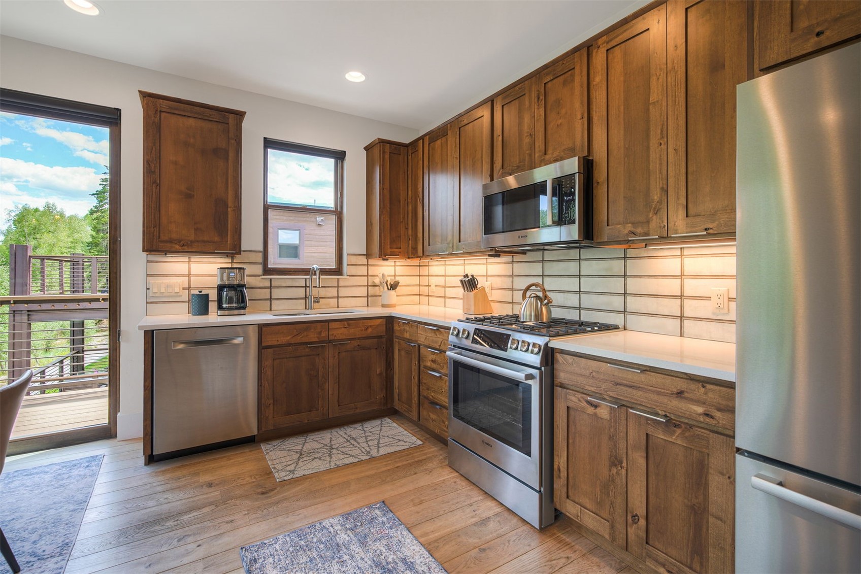 1070 Blue River Parkway 302 Property Photo 11