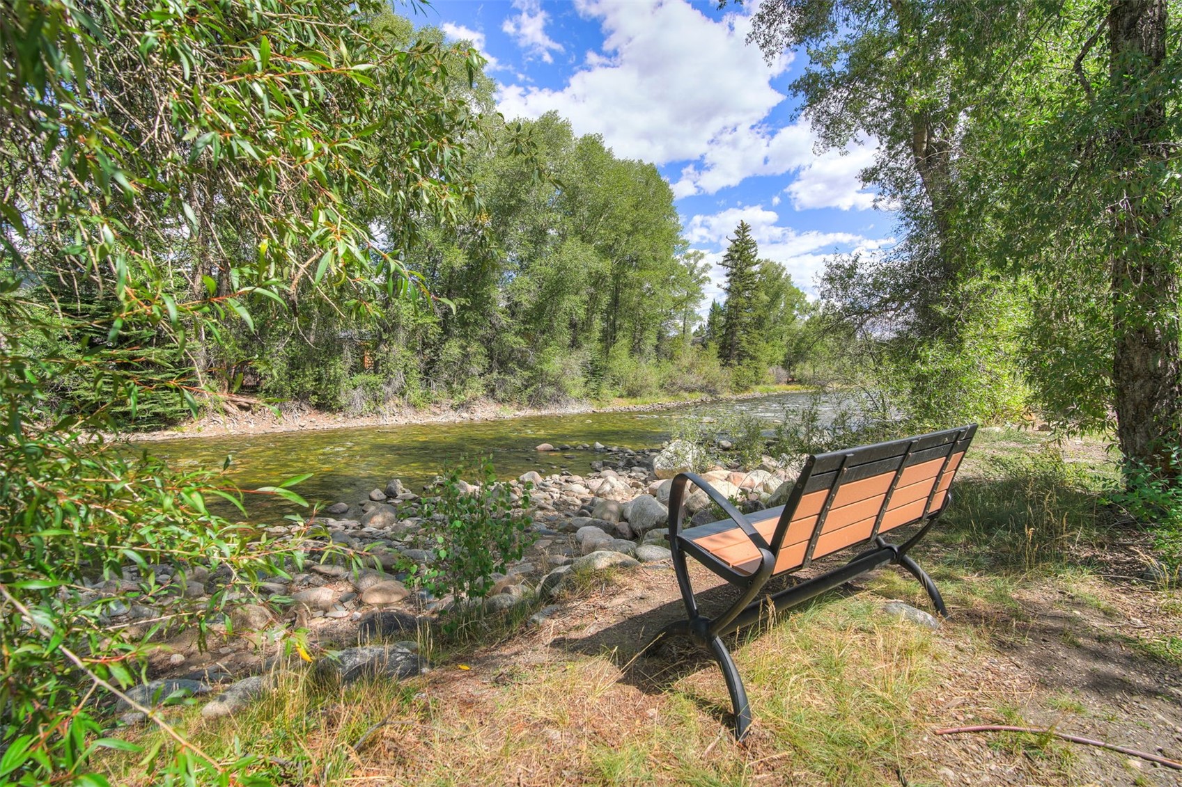 1070 Blue River Parkway 302 Property Photo 16