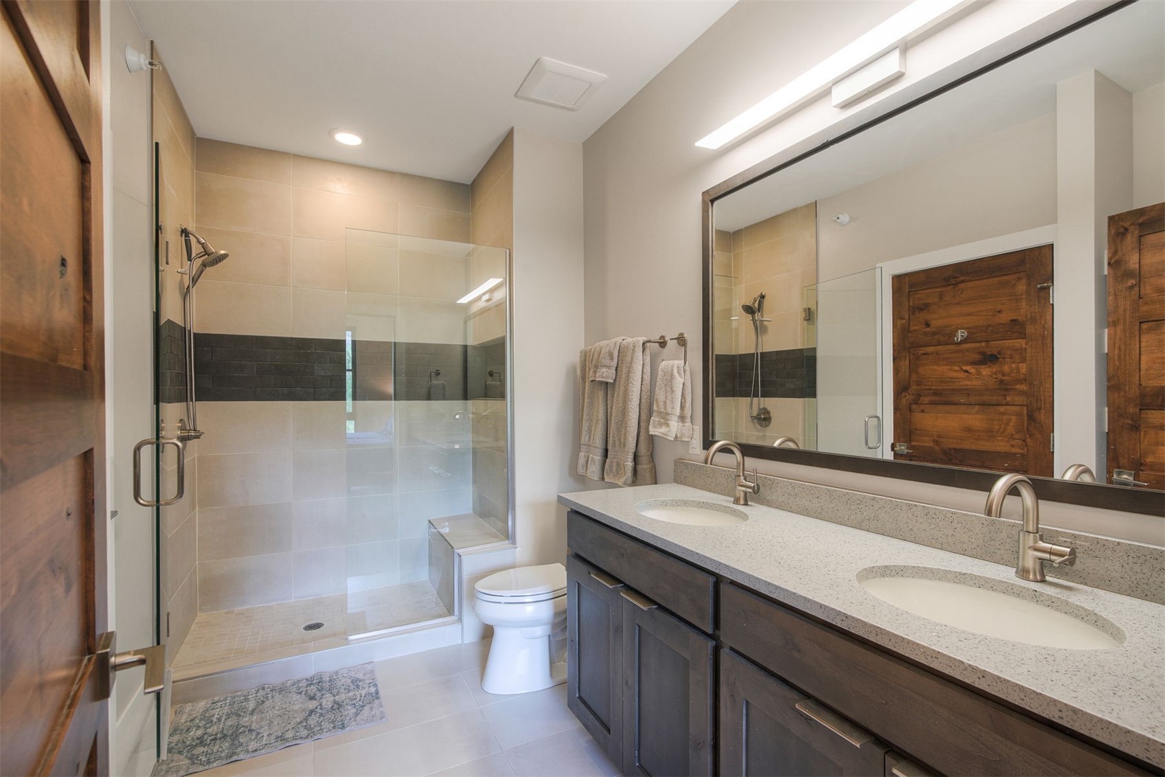 1070 Blue River Parkway 302 Property Photo 22