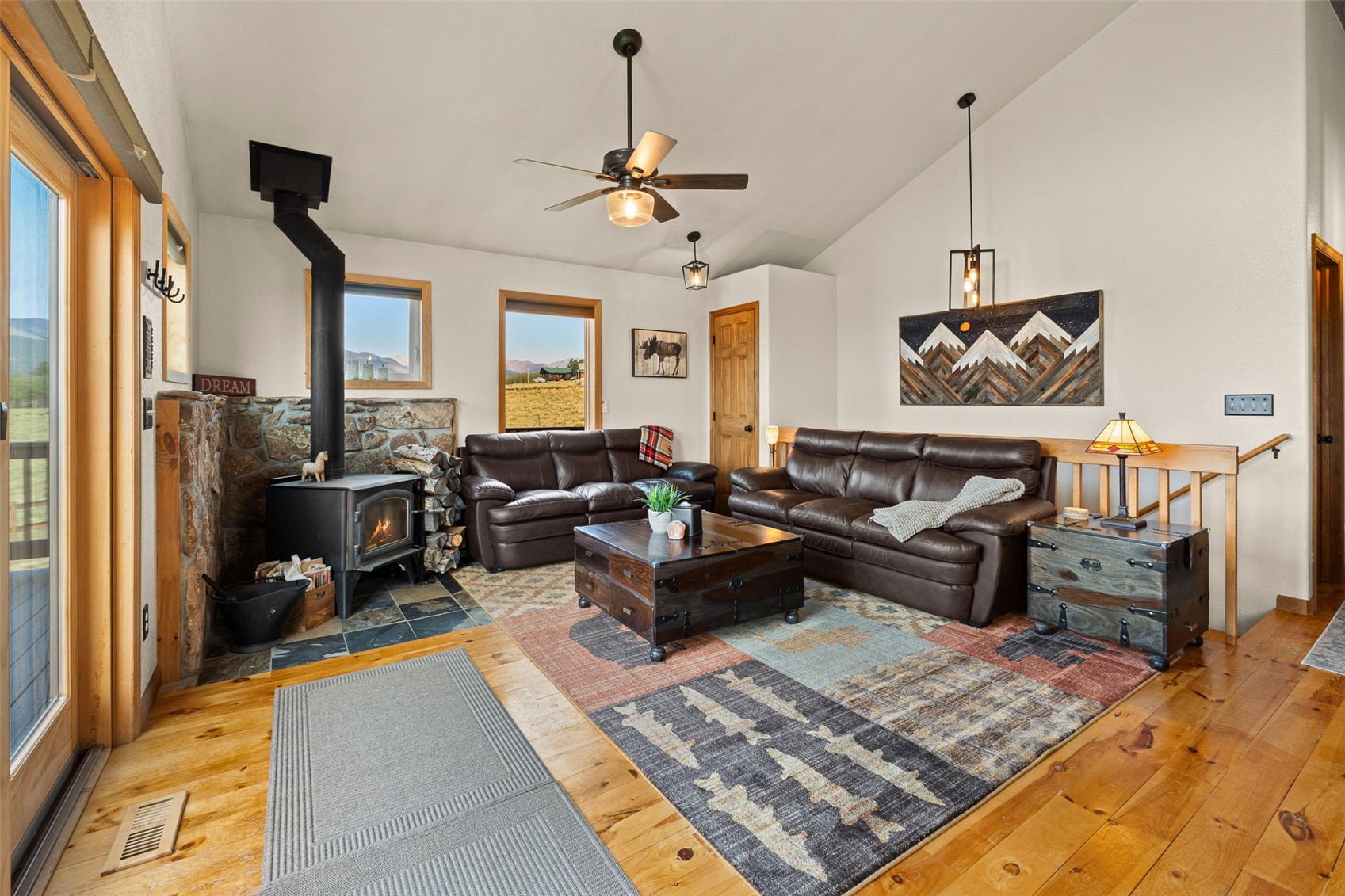 1459 Boreas Circle Property Photo 4