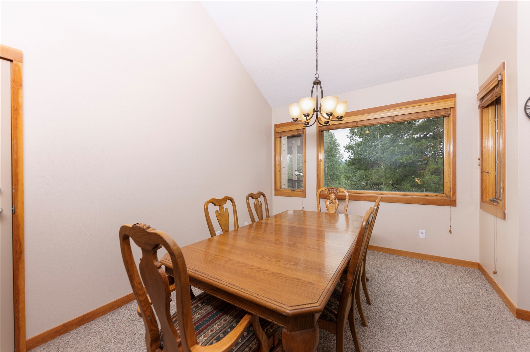 210 Tennis Club Road 1624 Property Photo 9