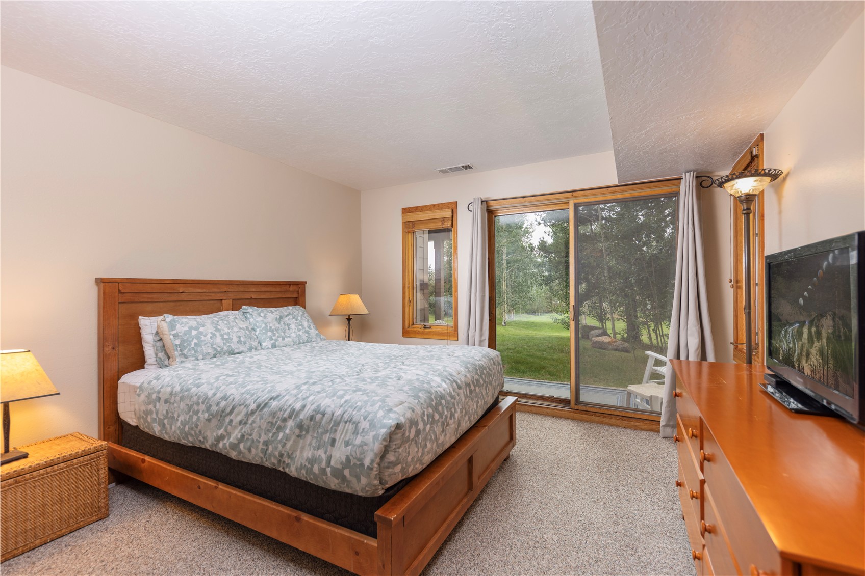 210 Tennis Club Road 1624 Property Photo 15