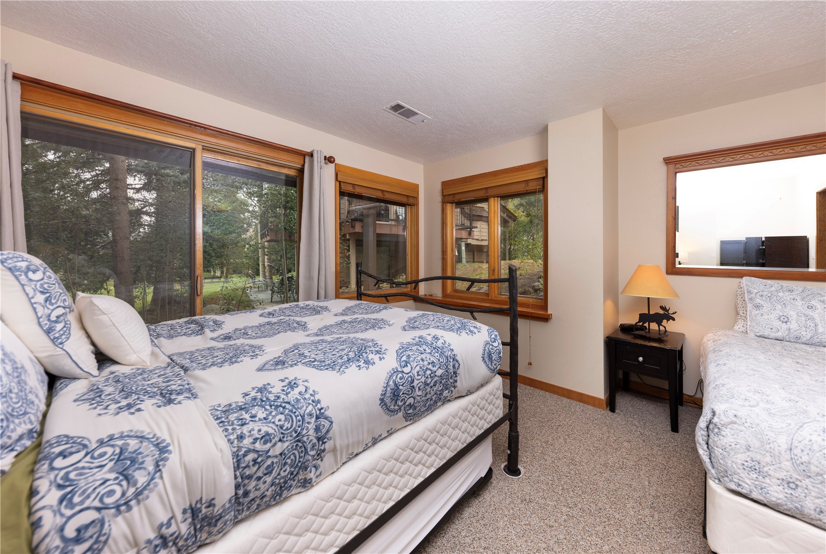 210 Tennis Club Road 1624 Property Photo 18