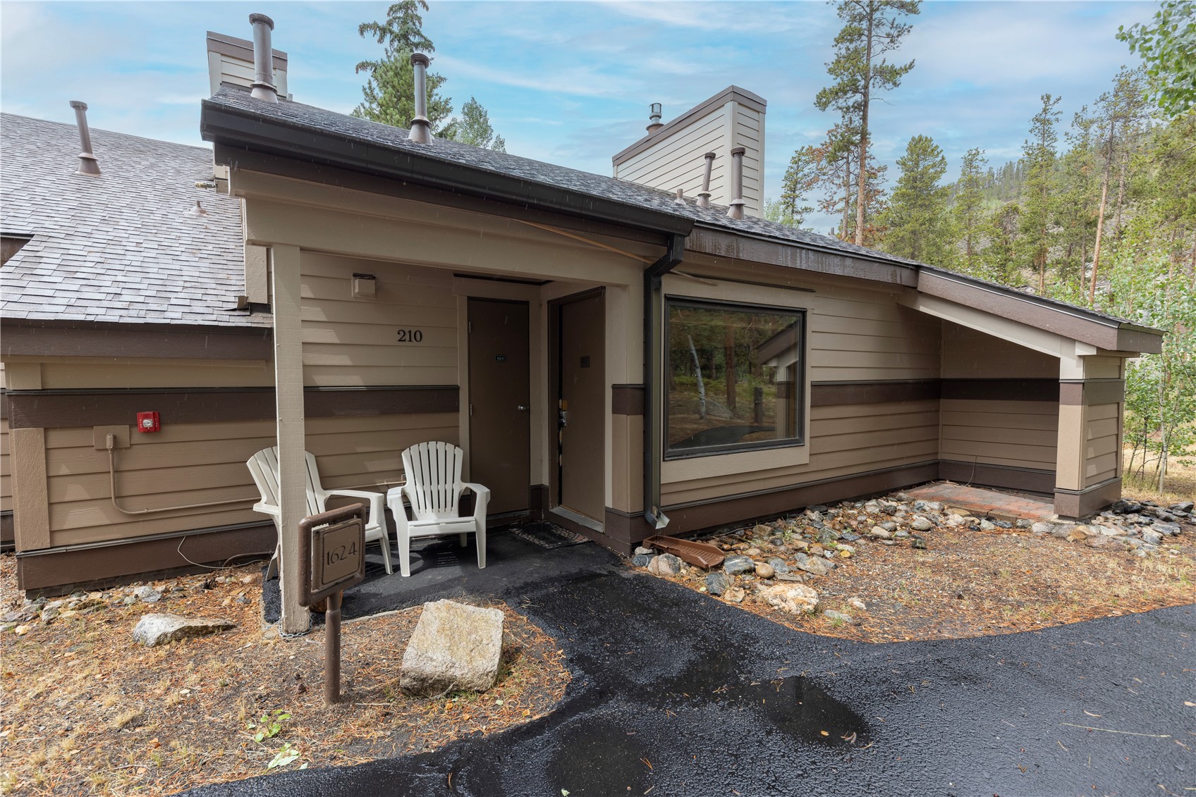 210 Tennis Club Road 1624 Property Photo 28