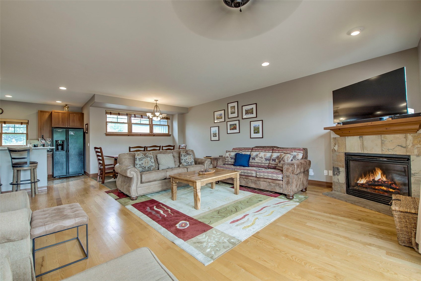 70 Oak Lane 70 Property Photo 5