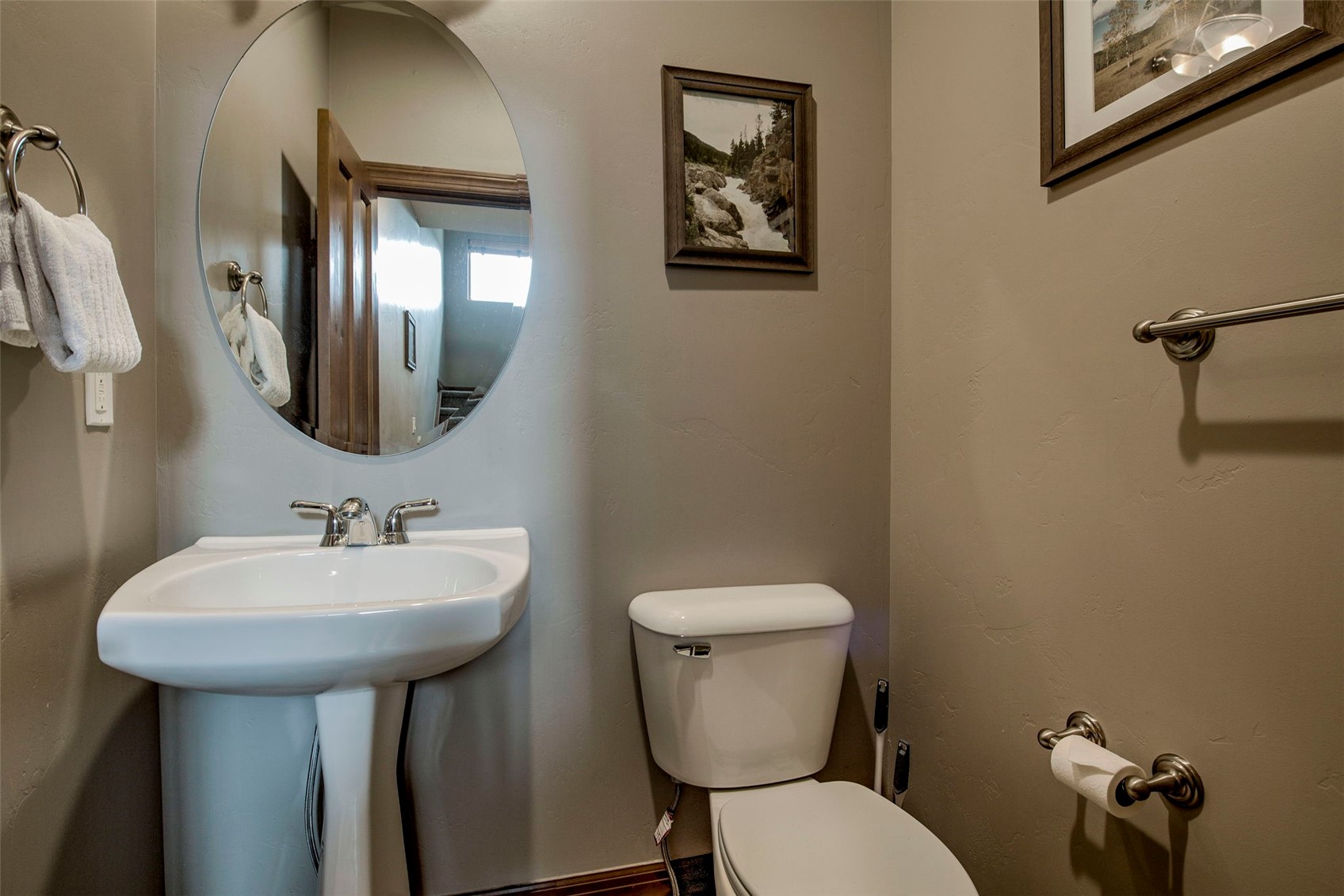 70 Oak Lane 70 Property Photo 13