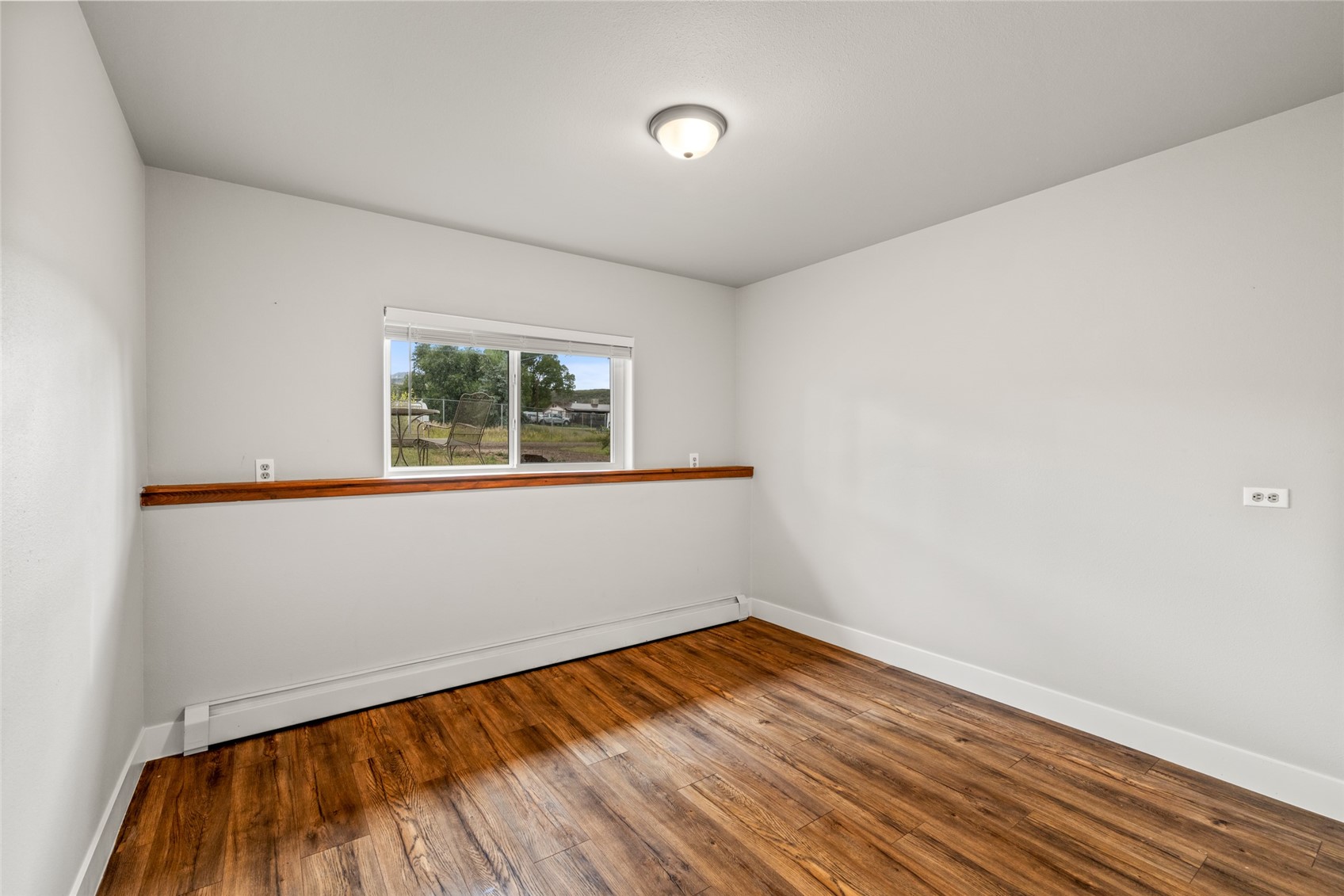 25815 Forest Street Property Photo 23