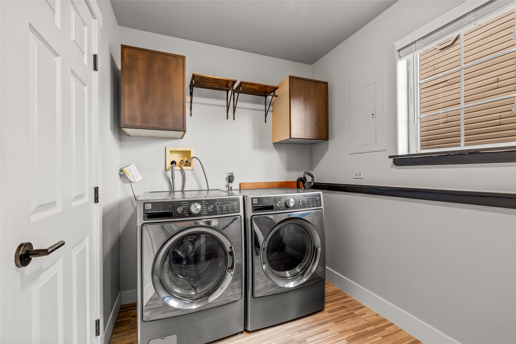 25815 Forest Street Property Photo 27