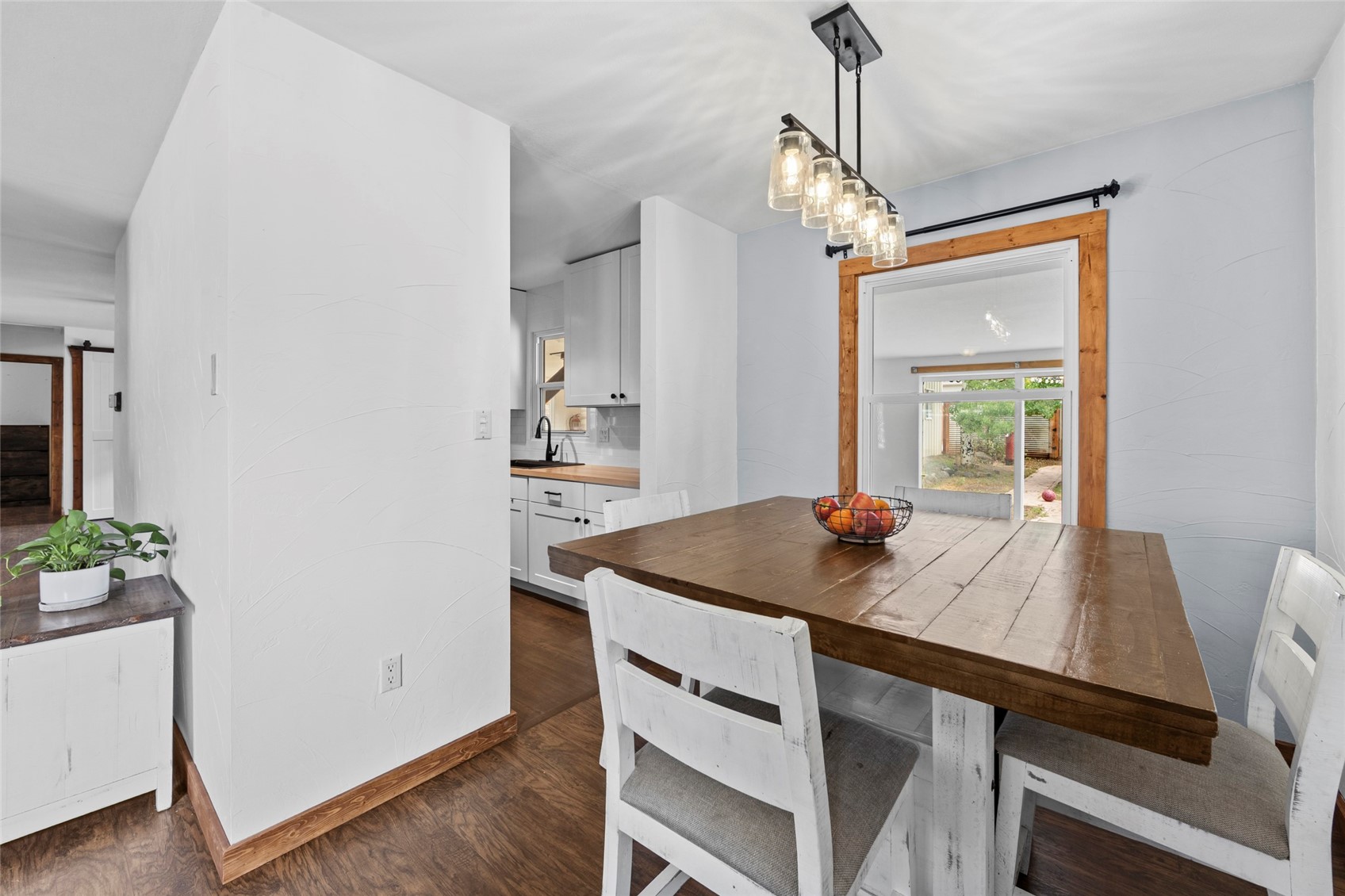 312 19th Property Photo 12