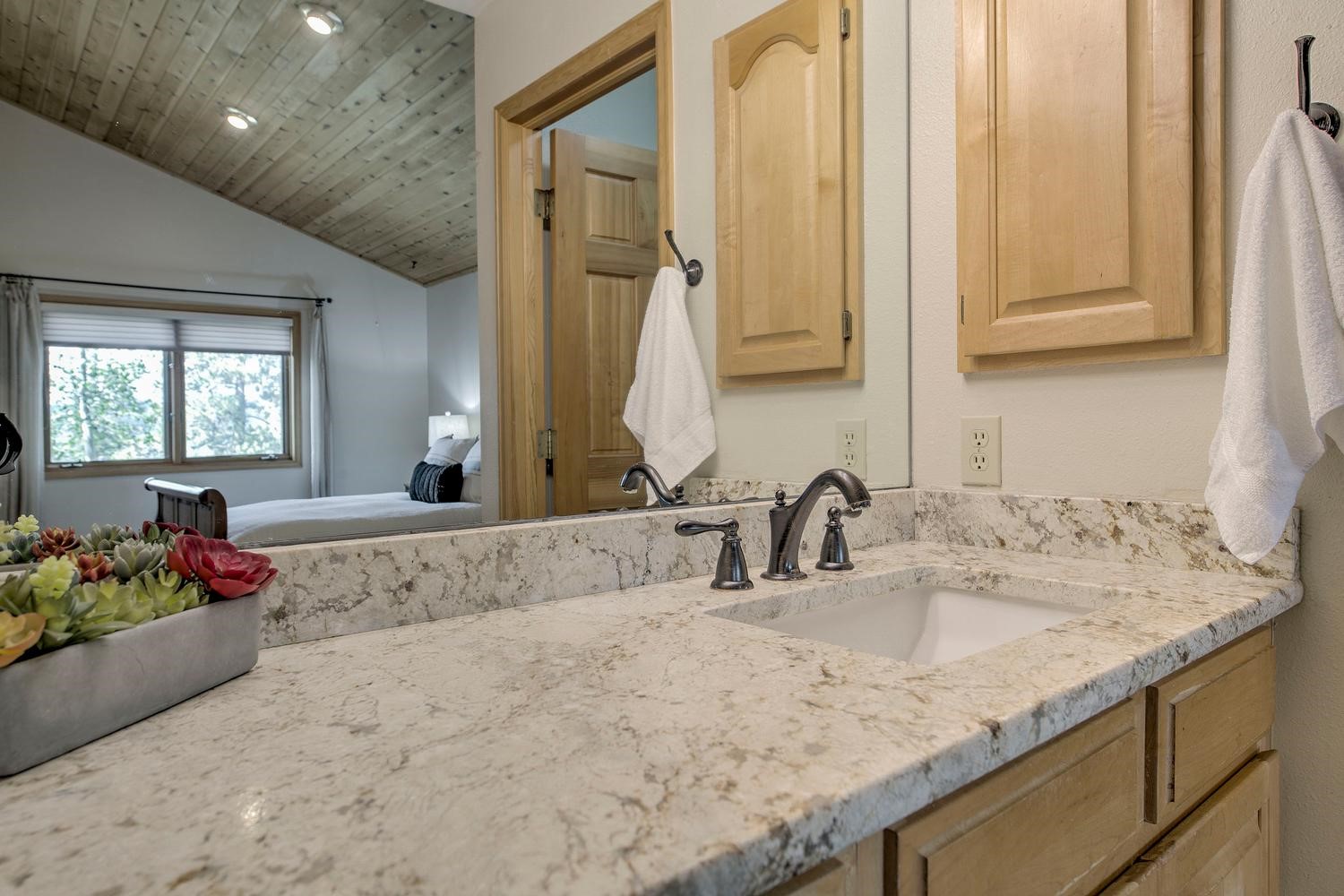 102 Thimbleberry Way Property Photo 24