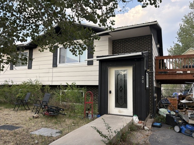 220 20th Property Photo 1