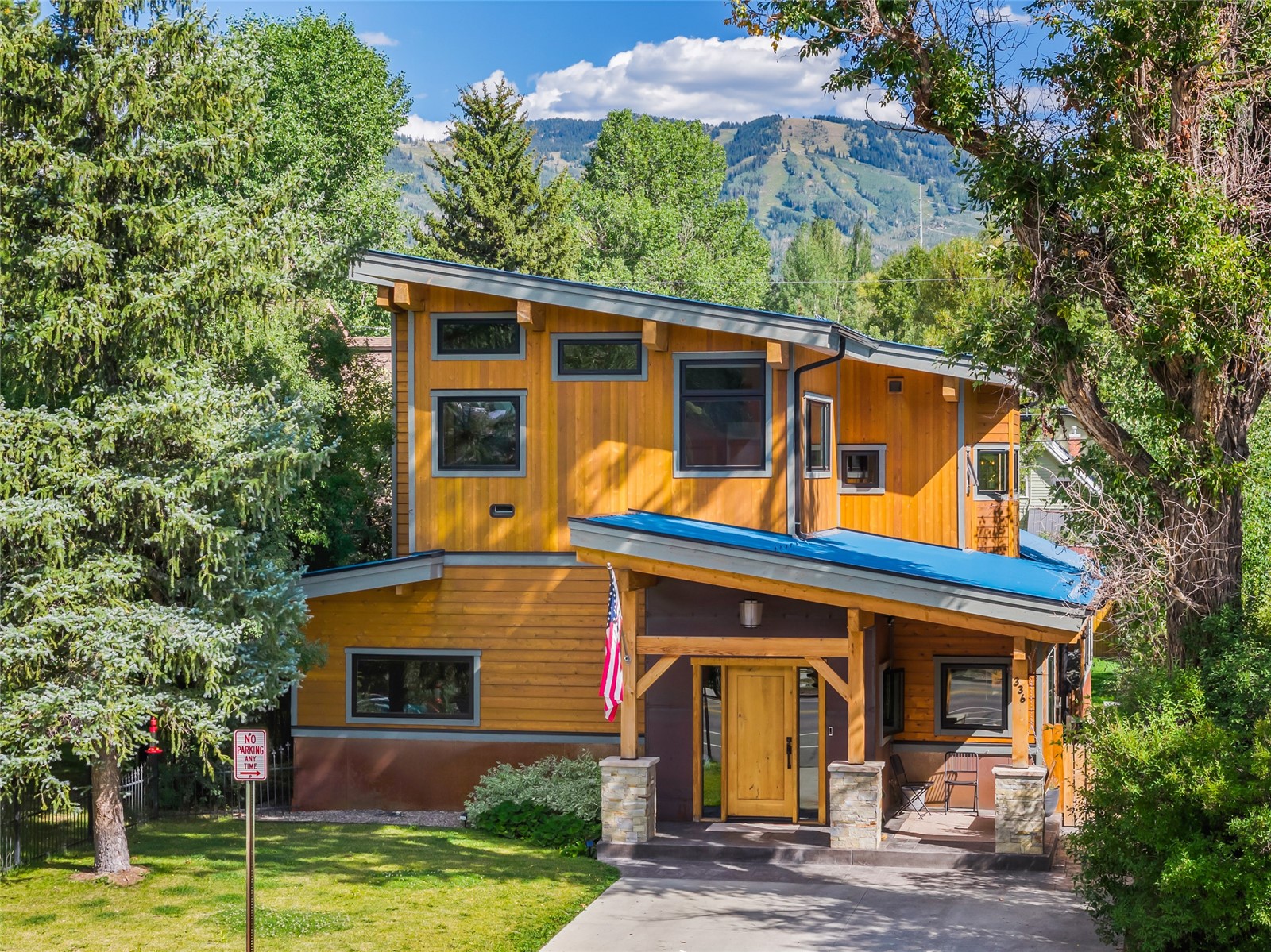 336 7th Street Property Photo 1
