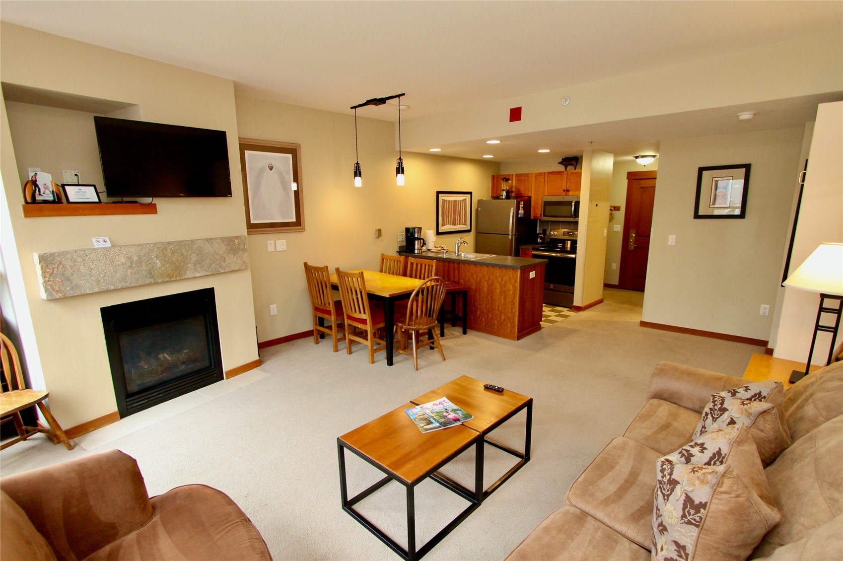 184 Copper Circle 401 Property Photo 2