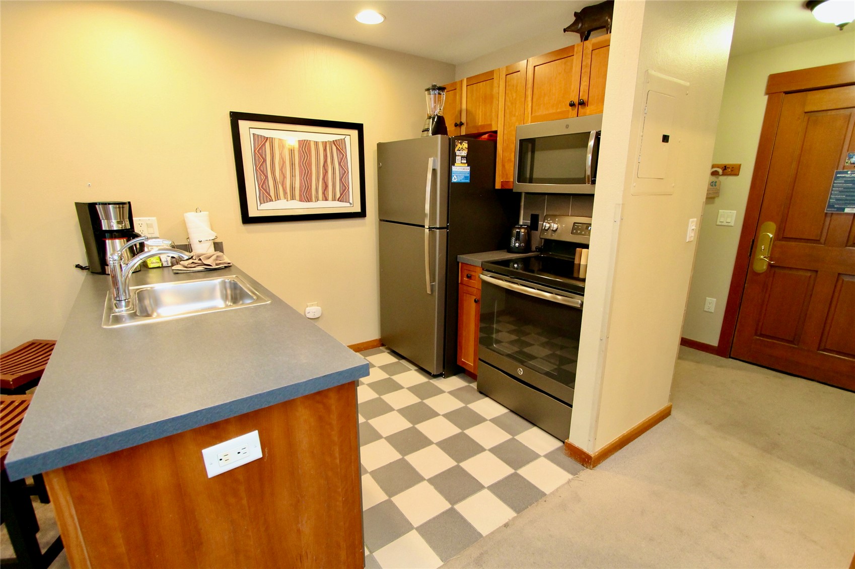 184 Copper Circle 401 Property Photo 4