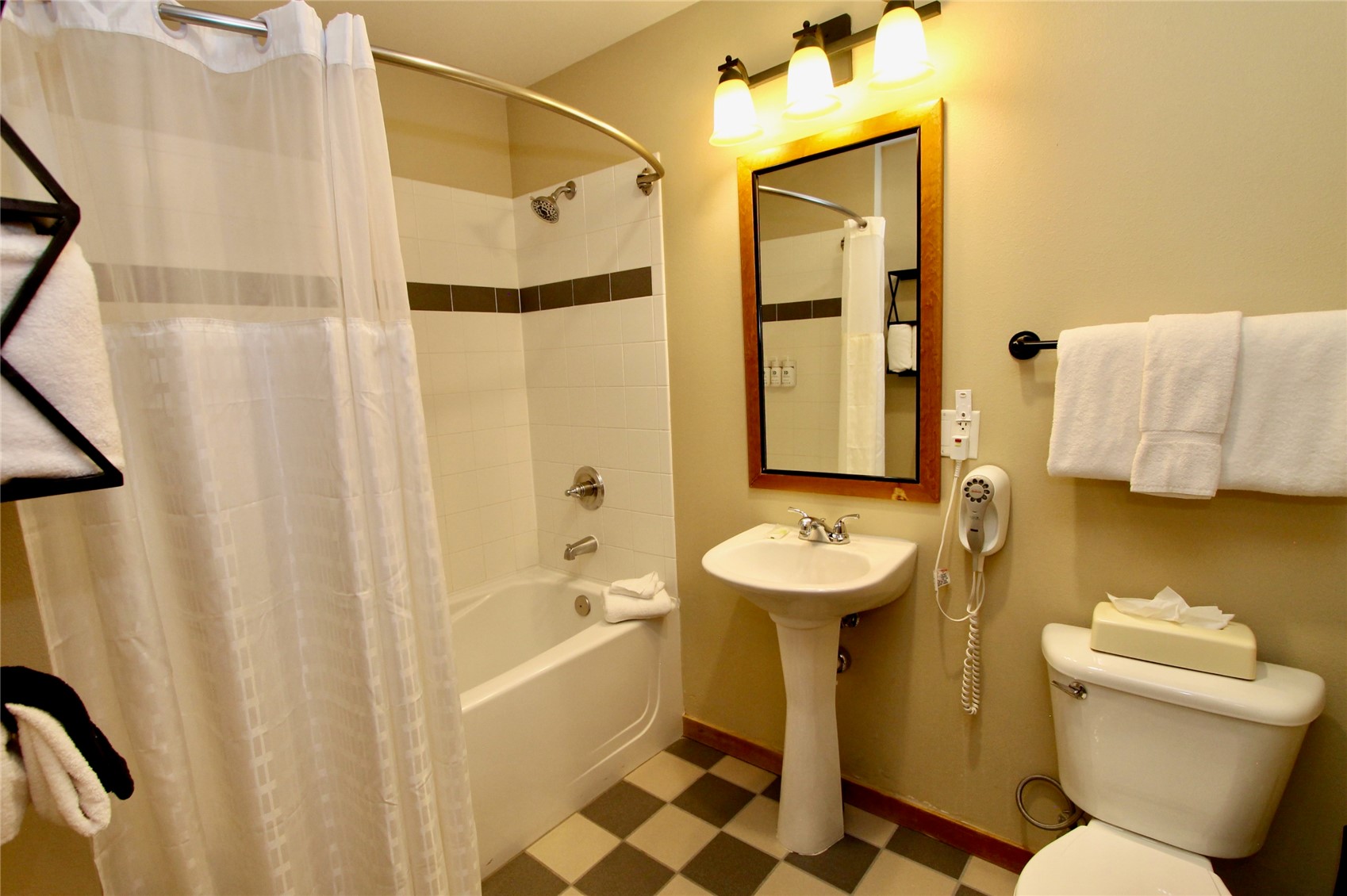 184 Copper Circle 401 Property Photo 9