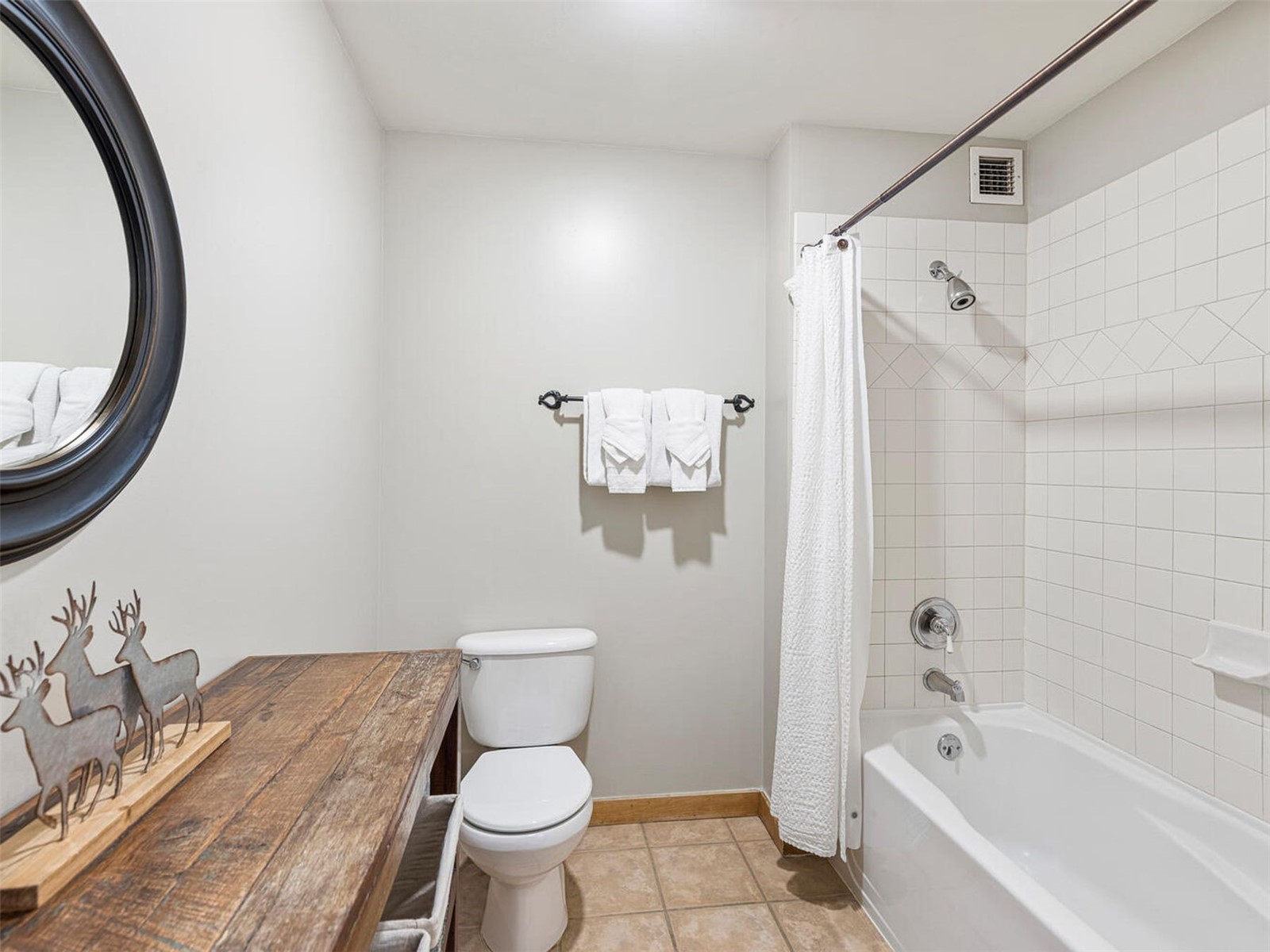100 Dercum Square 8337 Property Photo 24