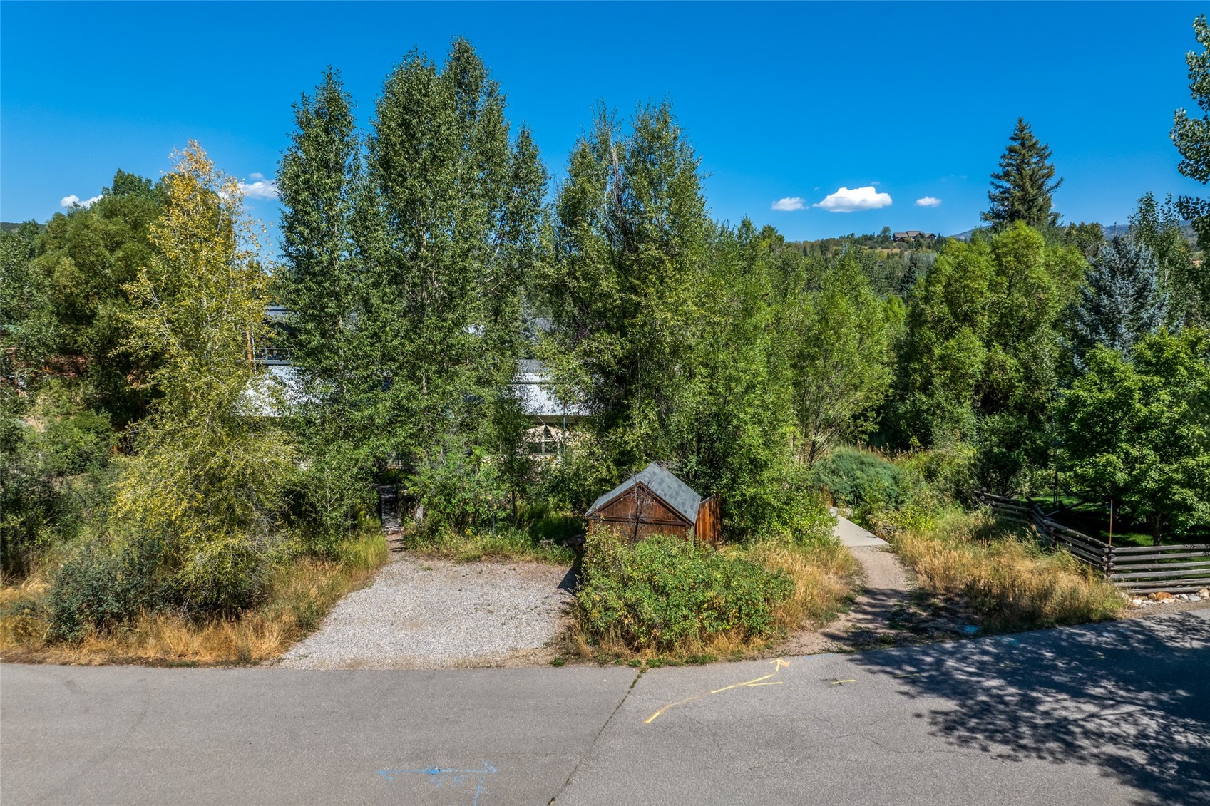5 E Spruce Street Property Photo 3