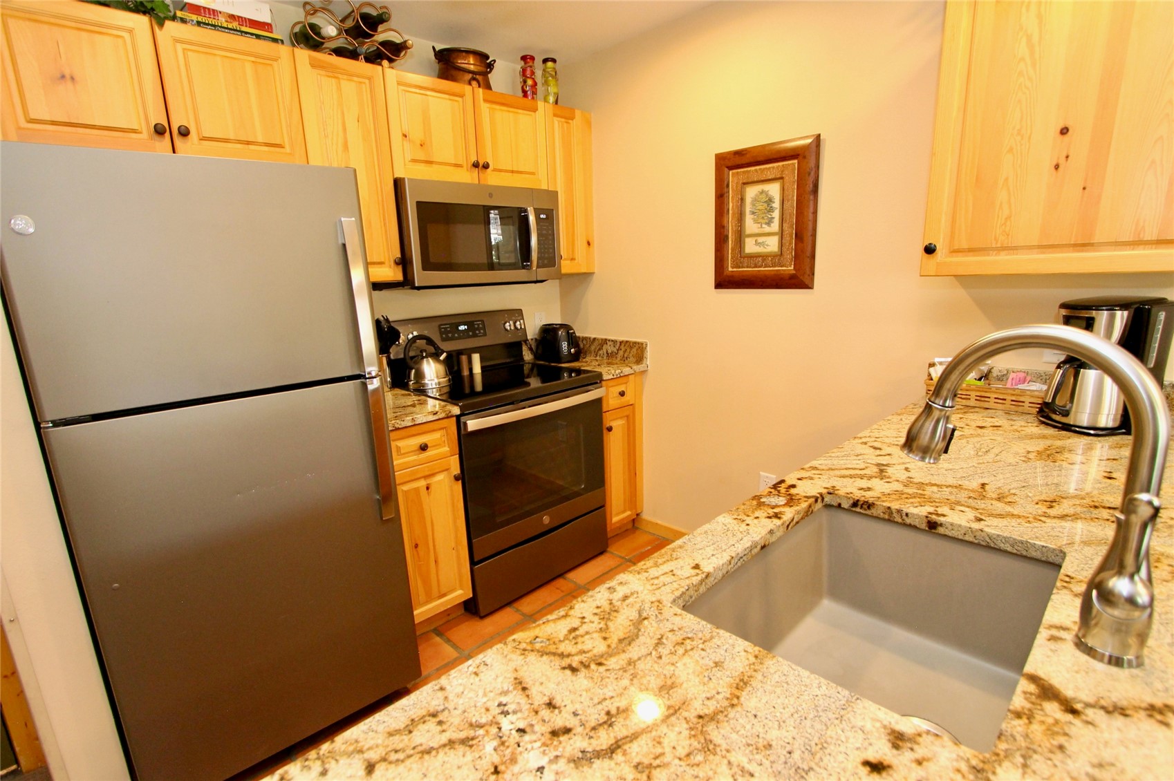 172 Copper Circle 406 Property Photo 6
